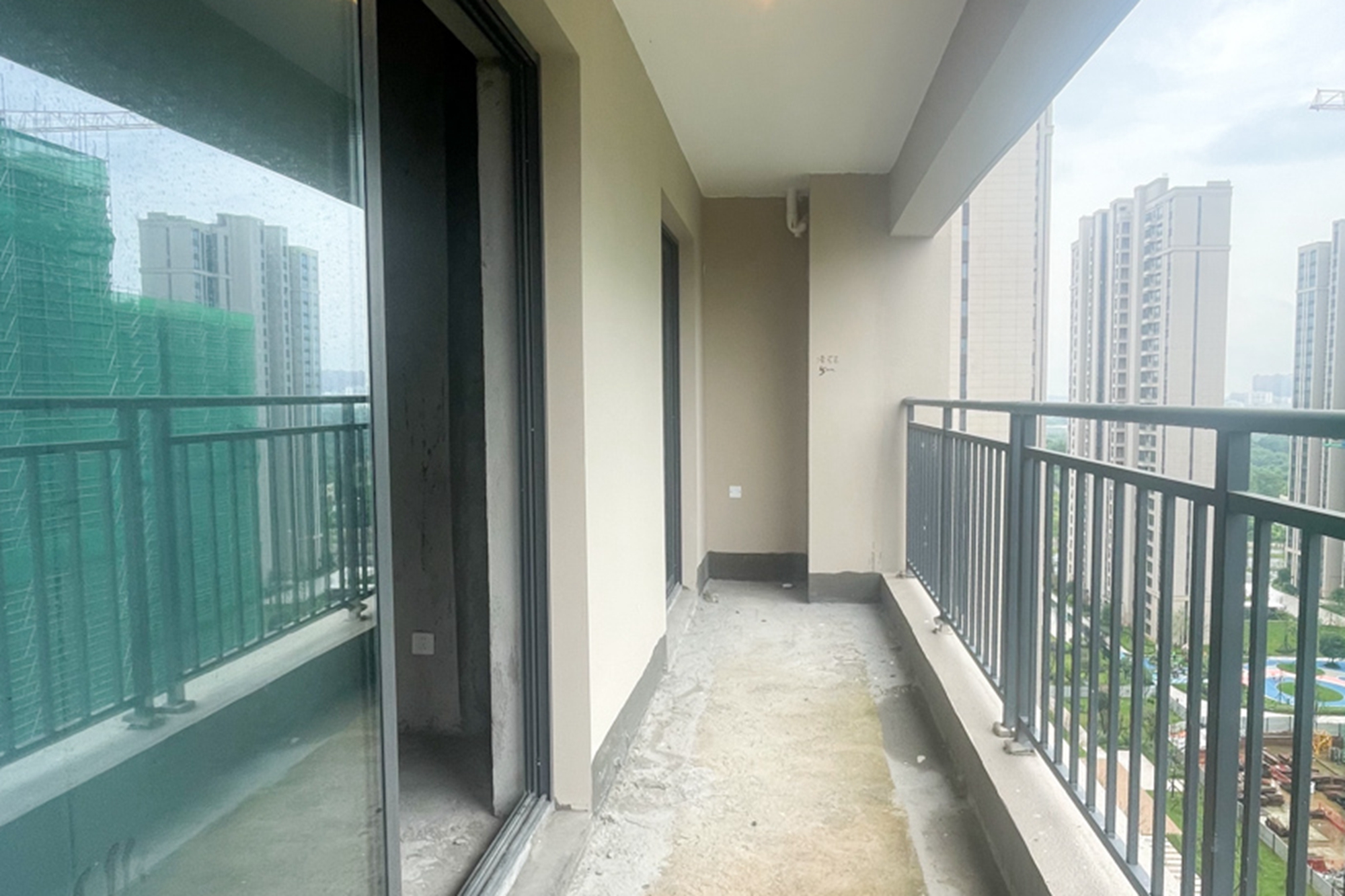 中梁正荣府 3室2厅2卫 76.8万 中梁正荣府 3室2厅2卫 76.8万其他