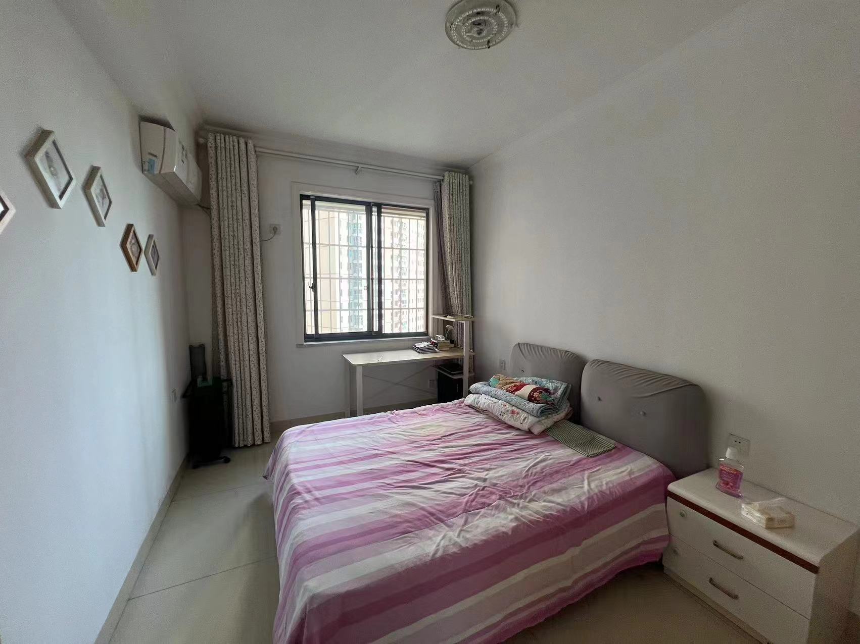 天泉一品 3室2厅2卫 59.0万 天泉一品 3室2厅2卫 59.0万客厅