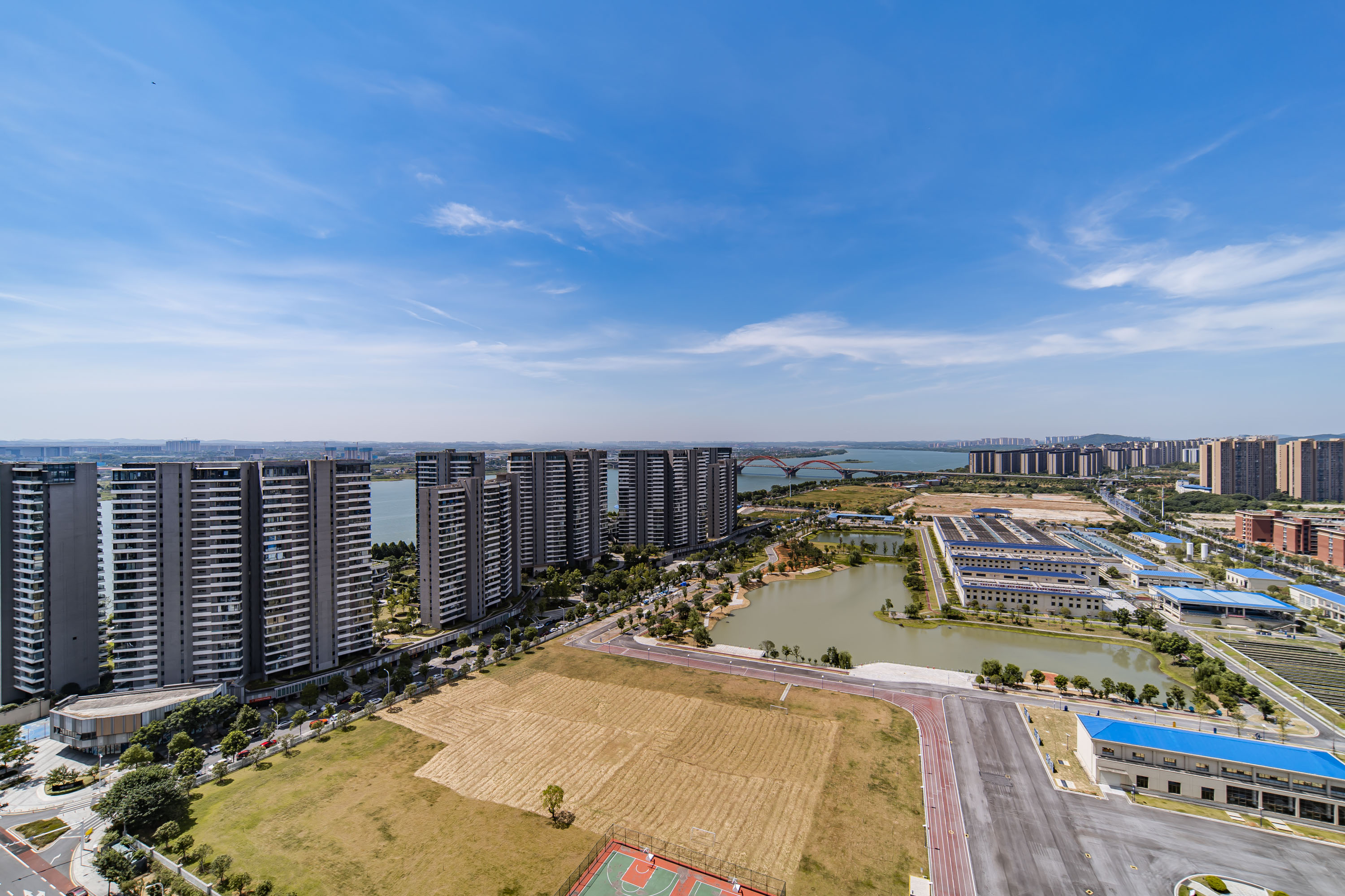 湘熙水郡（观澜海赋家园）  4室2厅2卫   230.00万其他