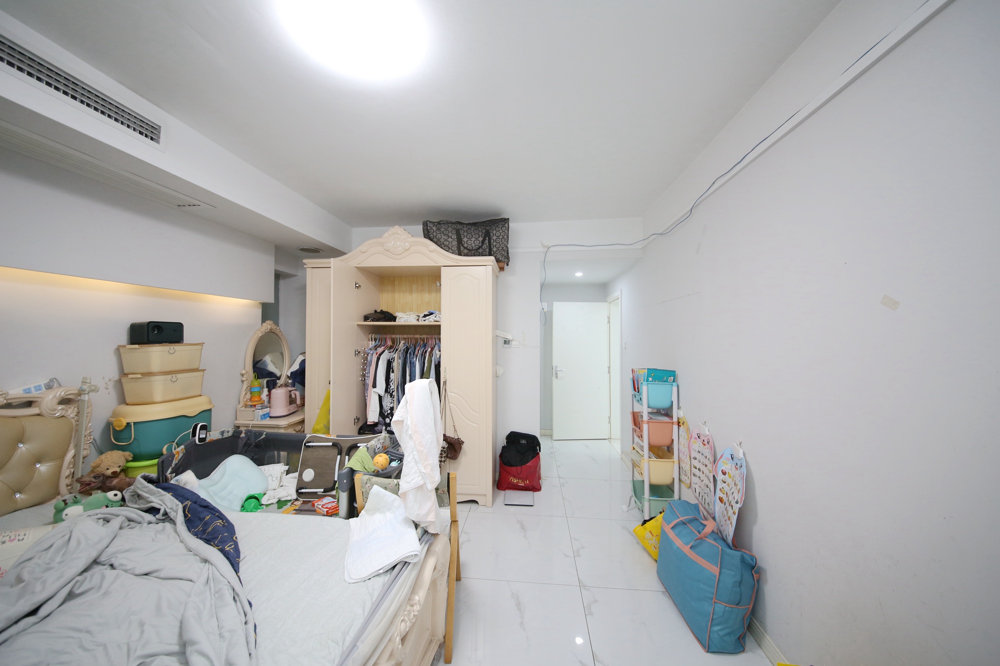 潮宗御苑  4室2厅2卫   328.00万卧室