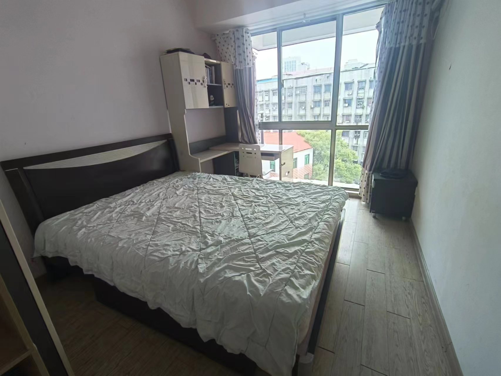 紫金名门  3室2厅1卫    75.0万 紫金名门  3室2厅1卫    75.0万客厅