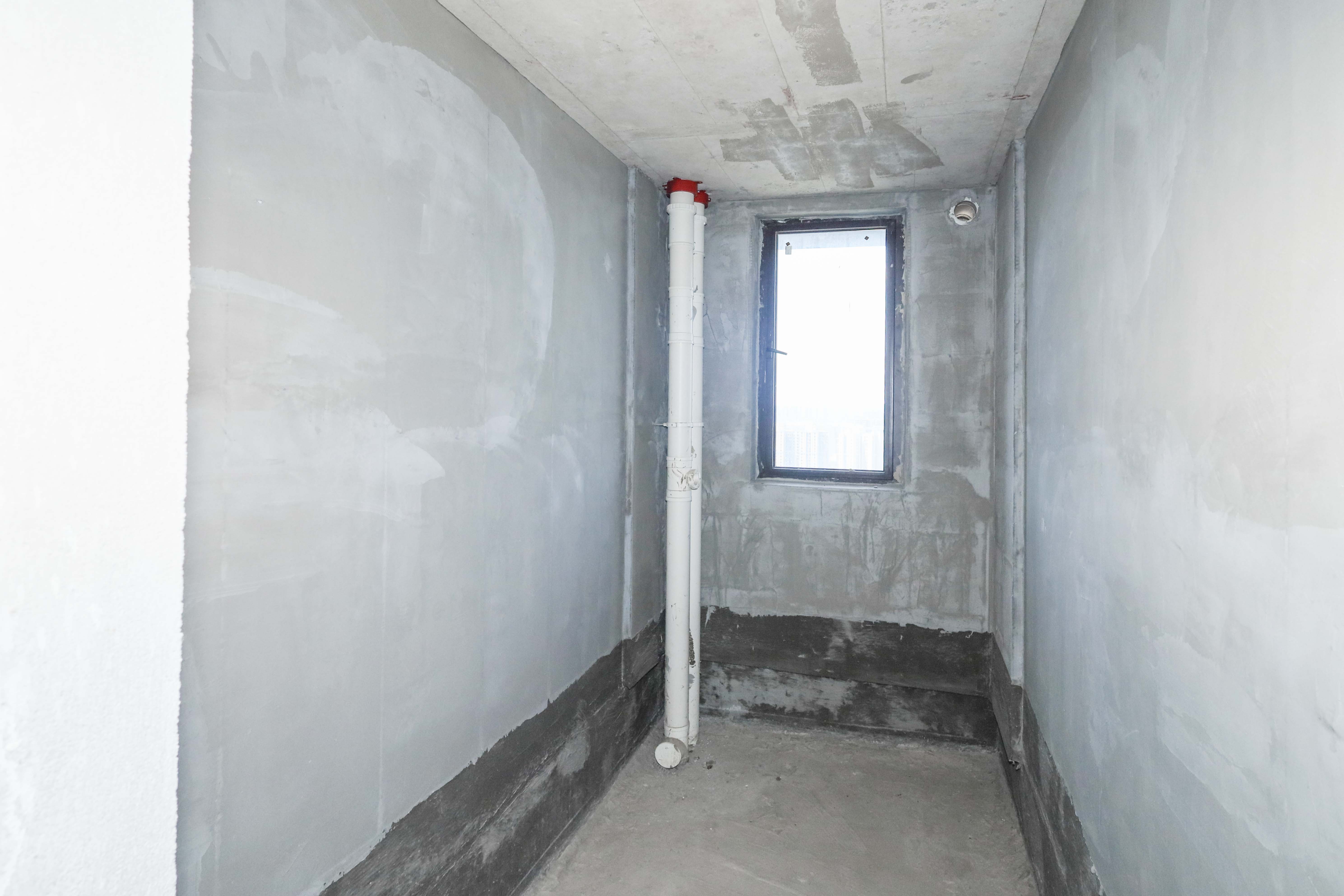 建发央著  4室2厅2卫   360.00万卫生间