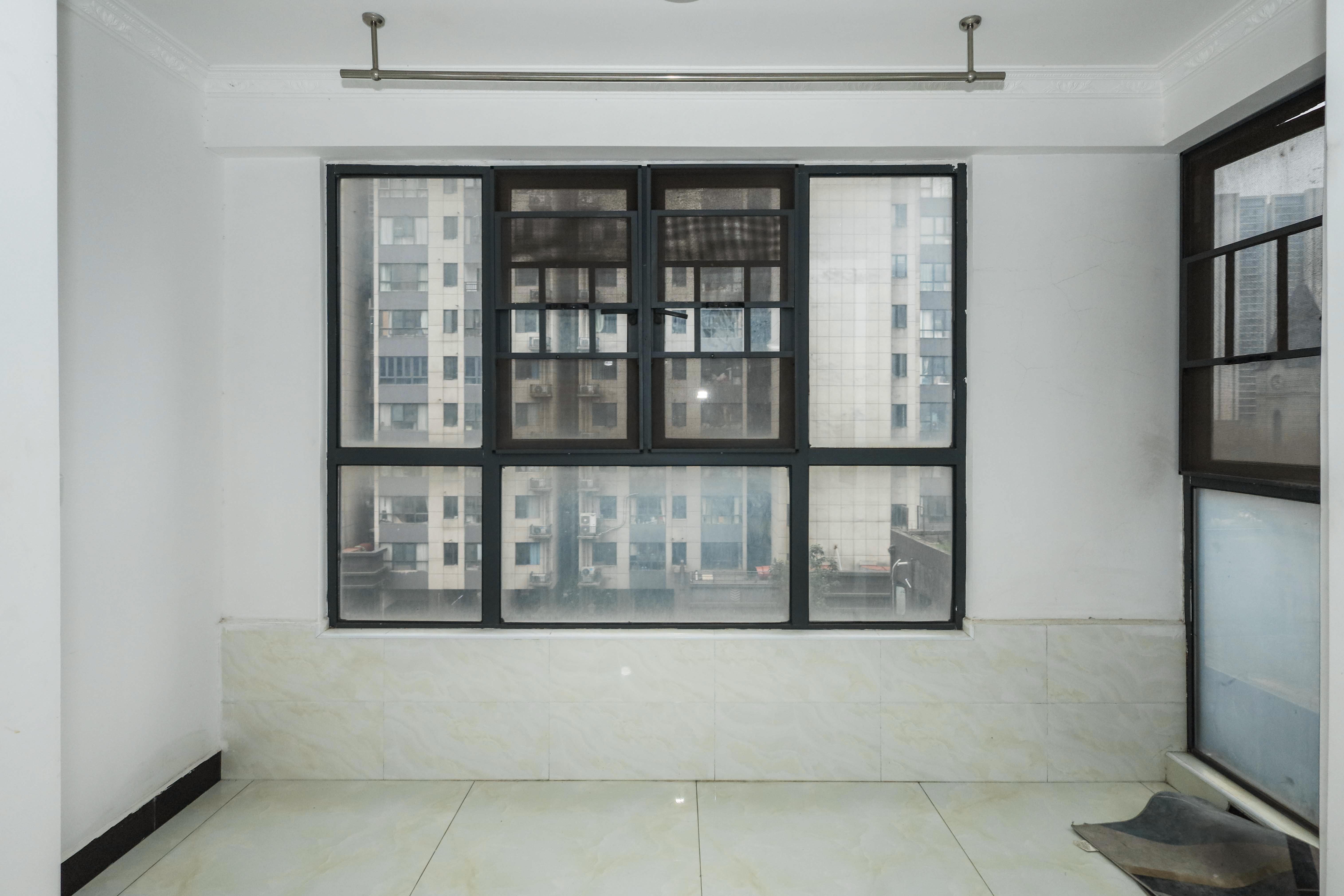 中国铁建梅溪青秀一期  3室2厅1卫   130.00万阳台