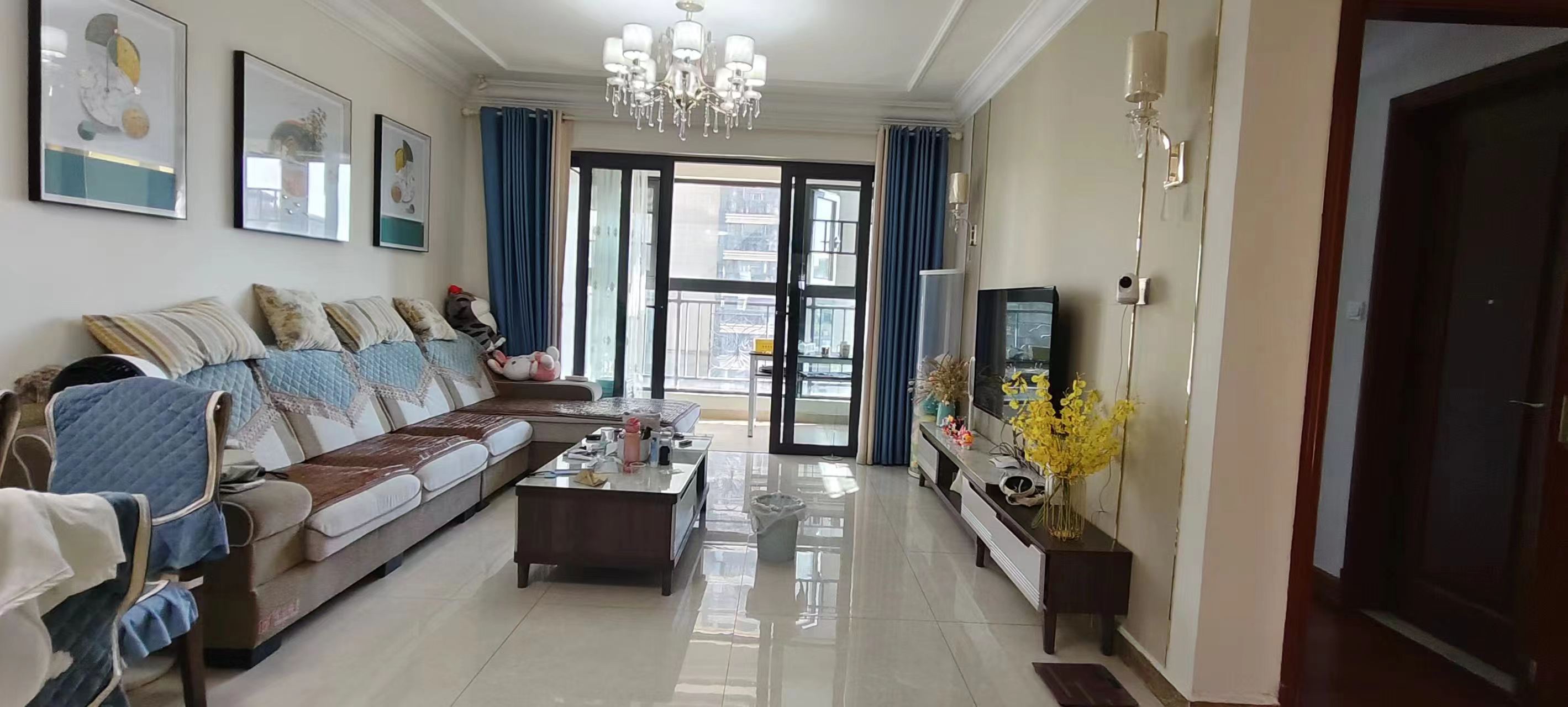 恒大林溪郡 3室2厅1卫 80.0万 恒大林溪郡 3室2厅1卫 80.0万客厅