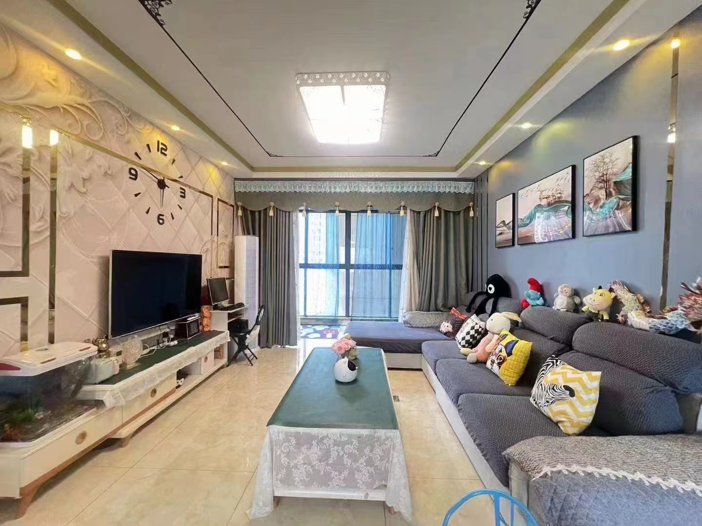 恒大林溪郡 3室2厅1卫 80.0万 恒大林溪郡 3室2厅1卫 80.0万客厅