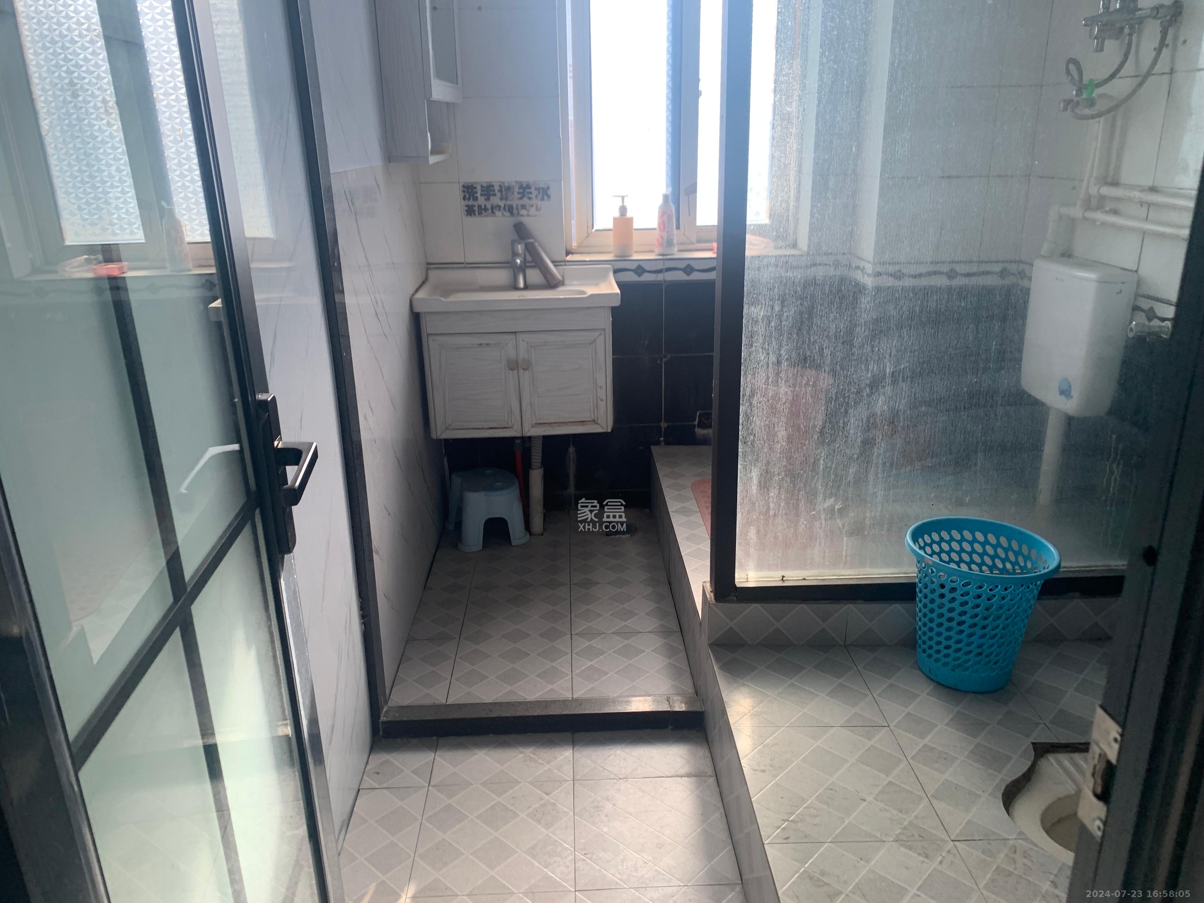 顺天城  3室2厅3卫   12500.00元/月室内图