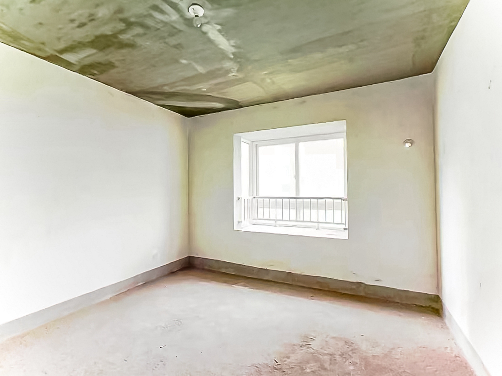 世景华庭 3室2厅2卫 60.0万 世景华庭 3室2厅2卫 60.0万卧室