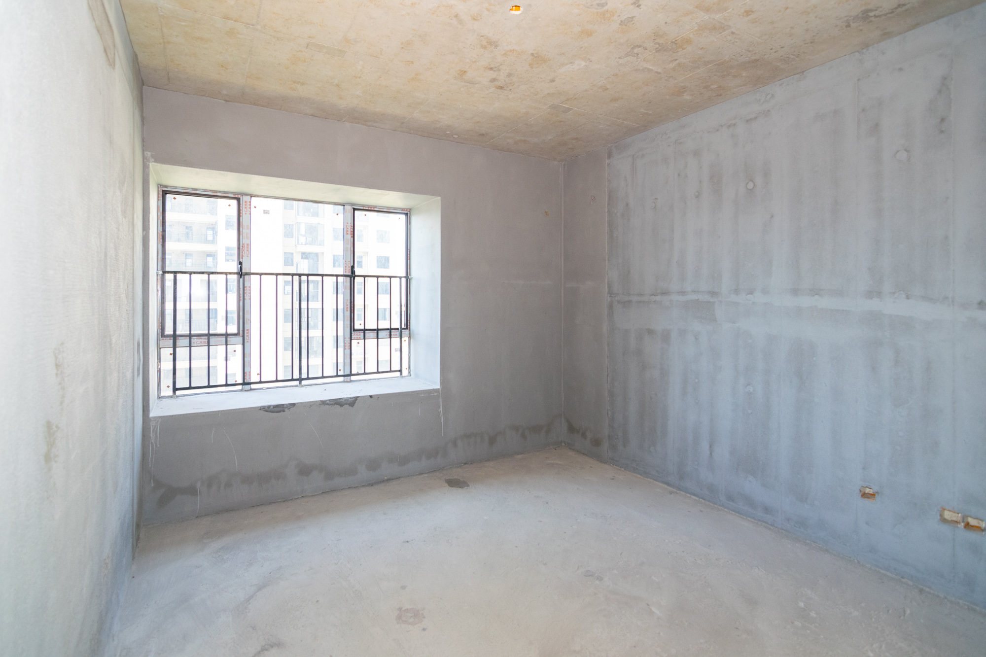 大汉汉府一期  4室2厅2卫    86.0万 大汉汉府一期  4室2厅2卫    86.0万卧室