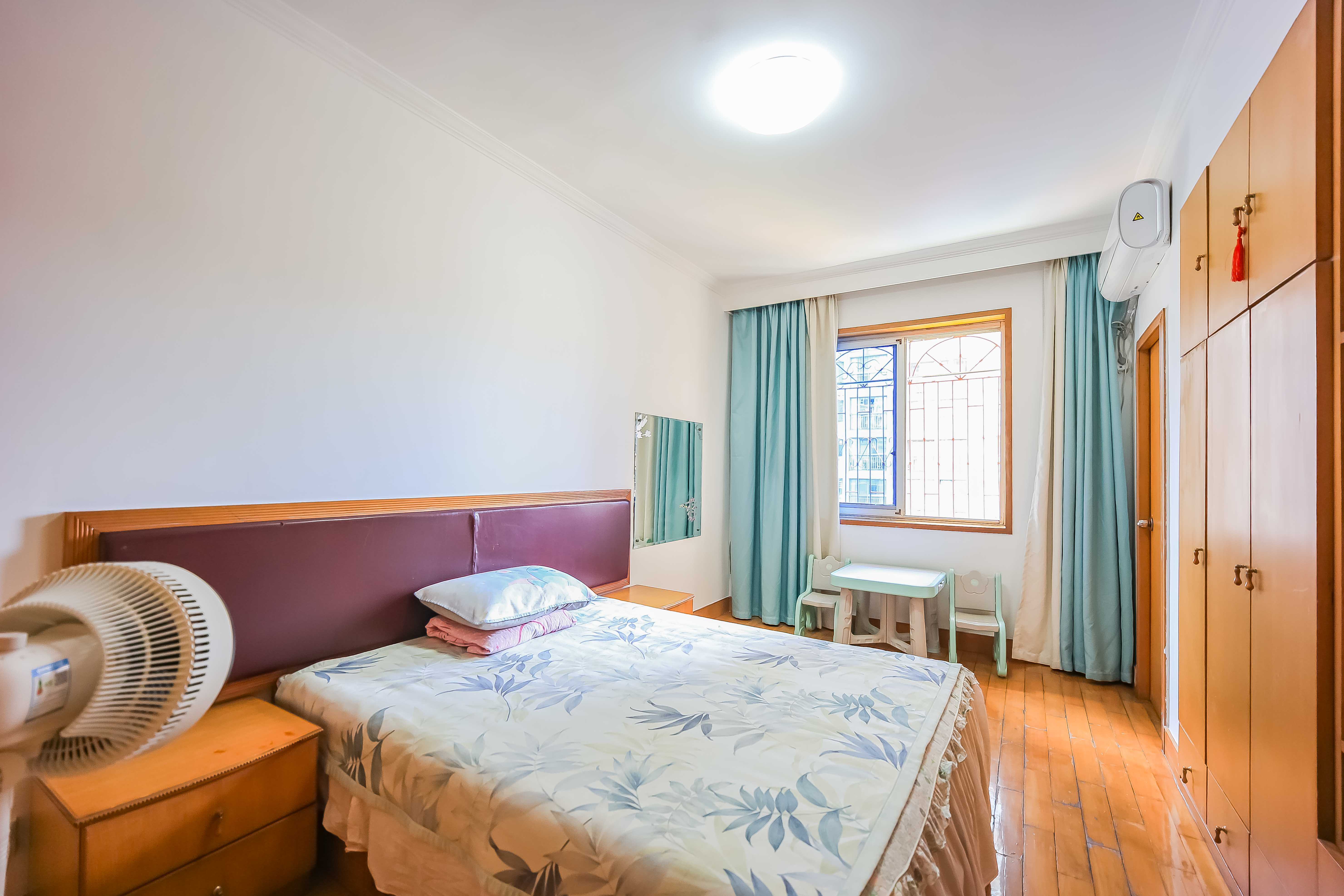 湘江航运宿舍  3室2厅1卫    59.8万 湘江航运宿舍  3室2厅1卫    59.8万卧室