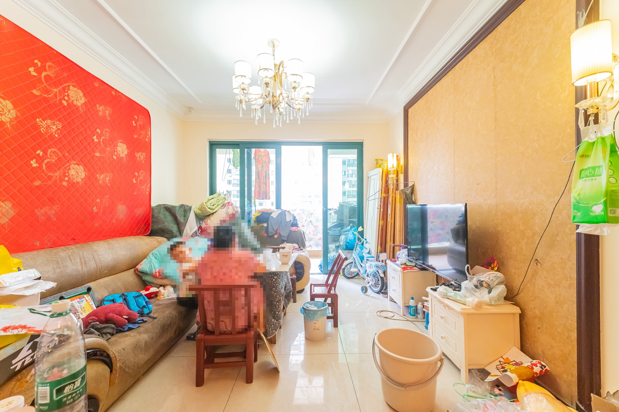 恒大翡翠华庭 2室2厅1卫 57.0万 恒大翡翠华庭 2室2厅1卫 57.0万客厅