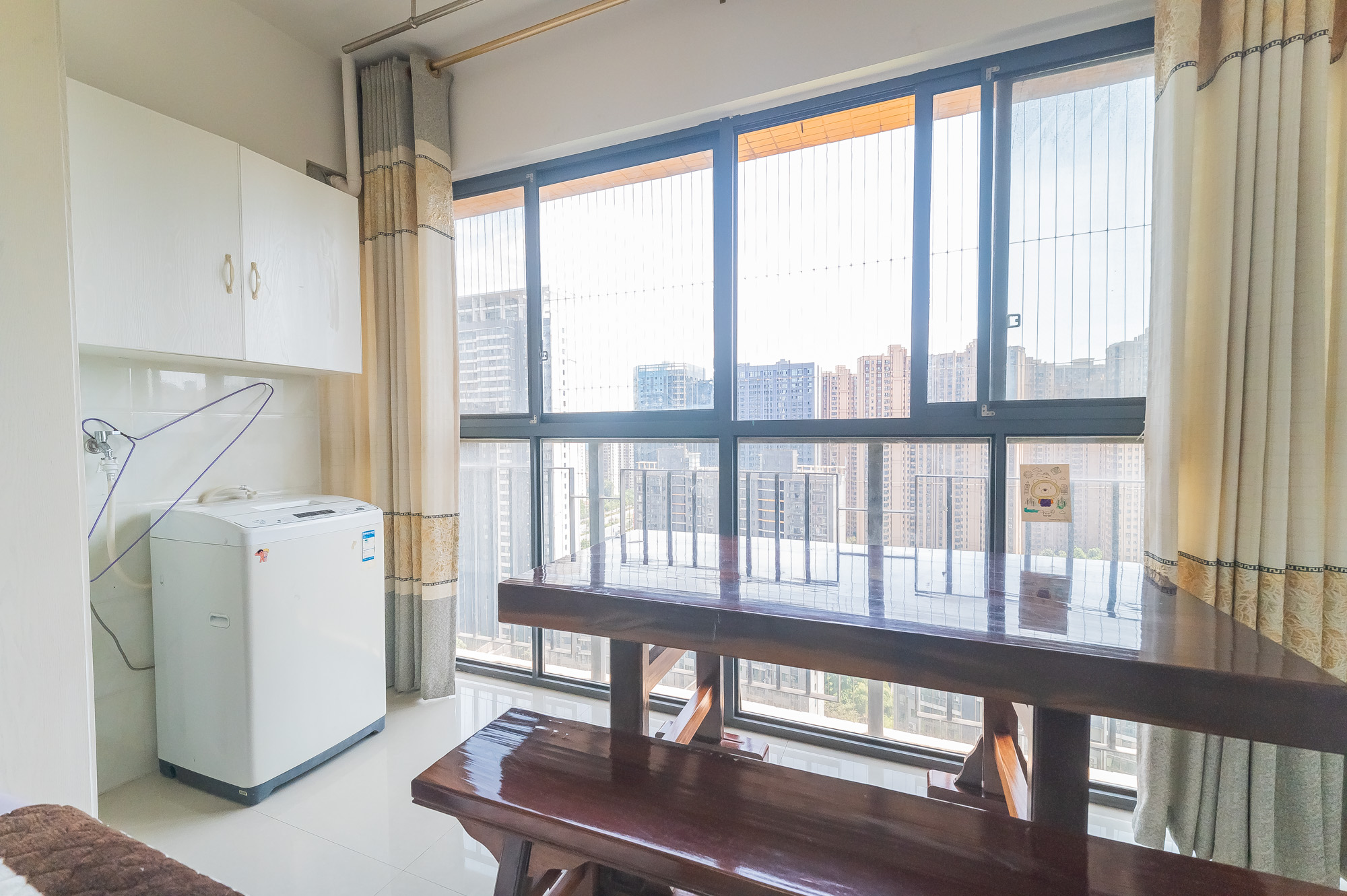 恒基凯旋门一二期  3室1厅1卫    76.8万 恒基凯旋门一二期  3室1厅1卫    76.8万阳台