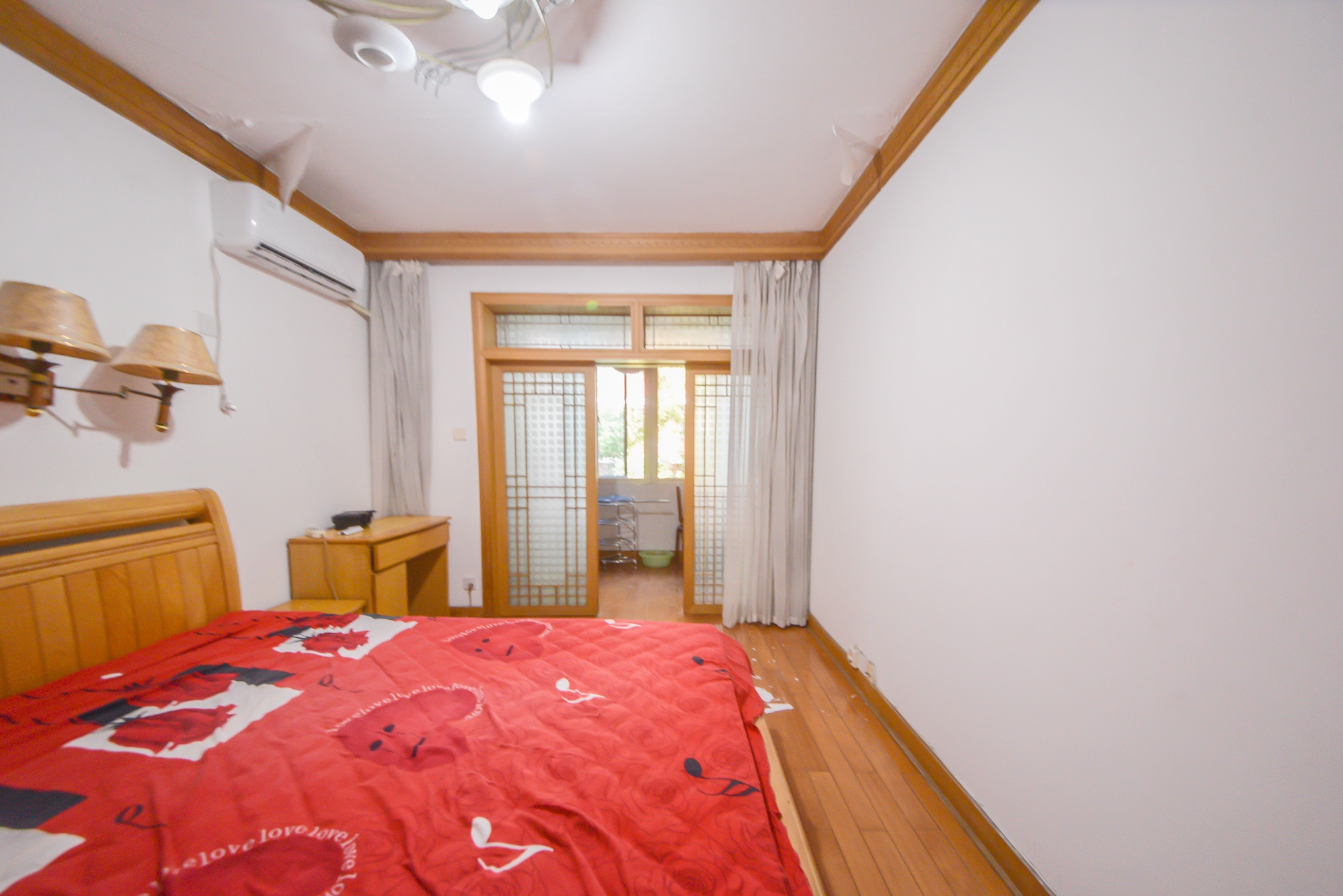 白沙苑  3室2厅1卫   82.00万卧室