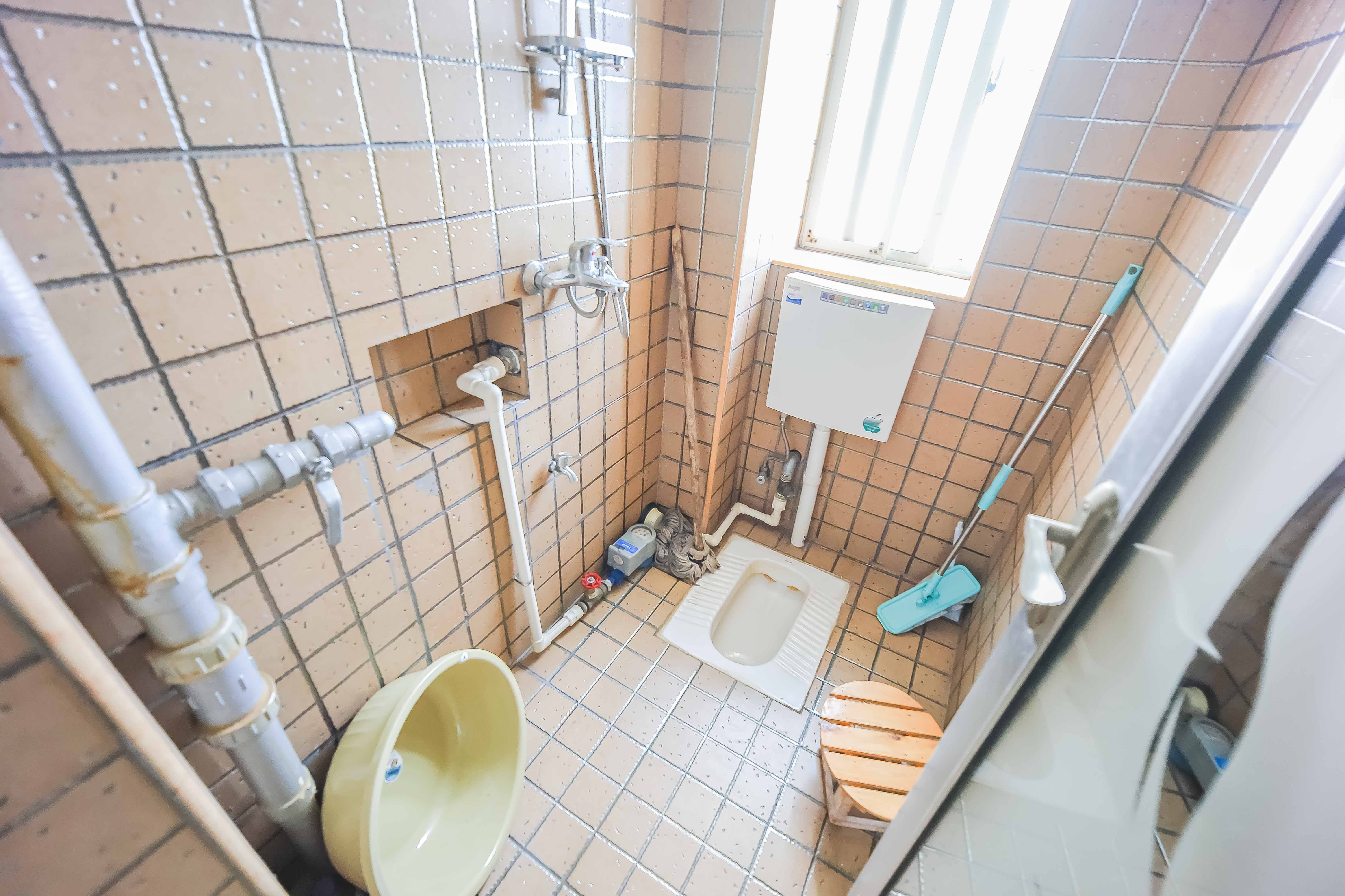 东塘电力院  2室1厅1卫   69.00万卫生间