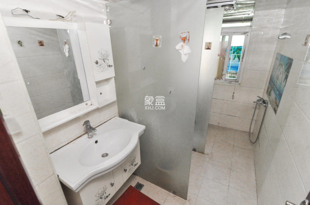 麓谷加州陽光  4室2廳1衛(wèi)   116.00萬