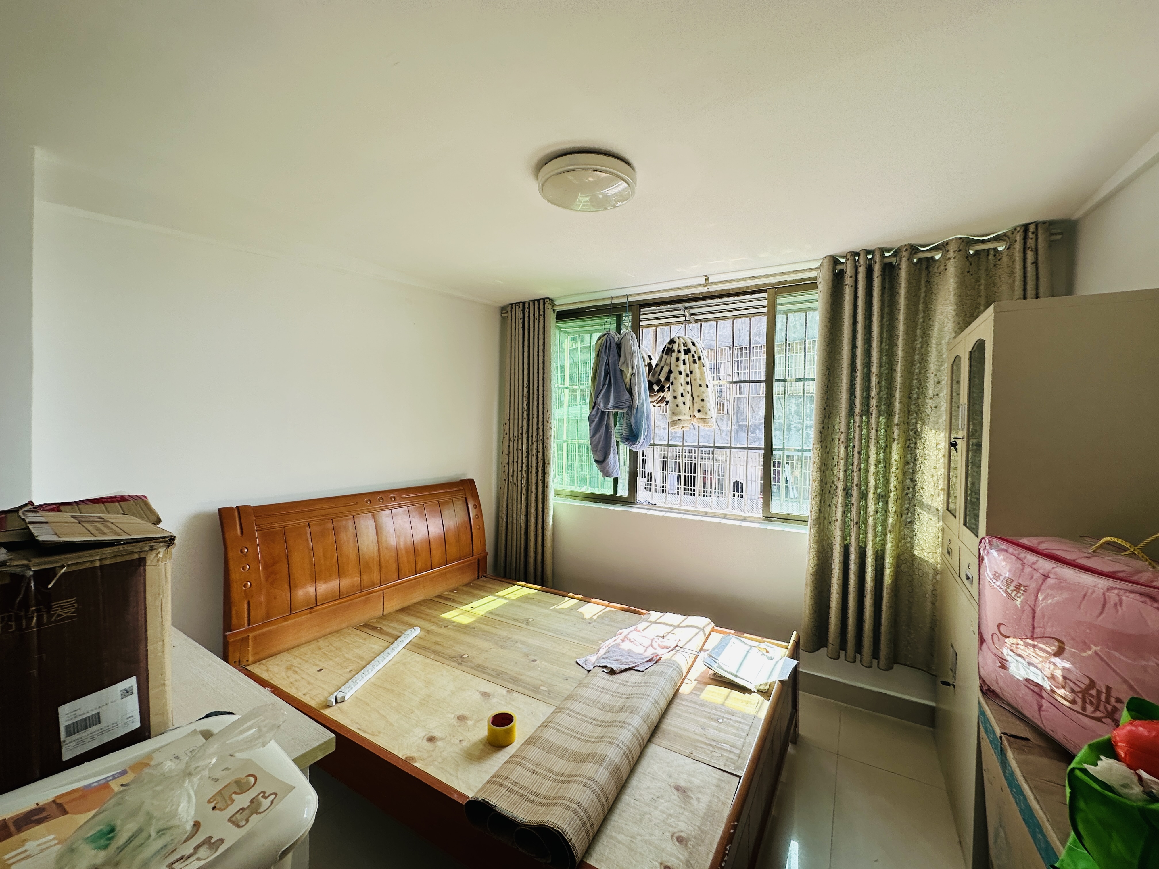 椰林小区(美兰区龙舌路) 3室2厅2卫 138.0万 椰林小区(美兰区龙舌路) 3室2厅2卫 138.0万卧室