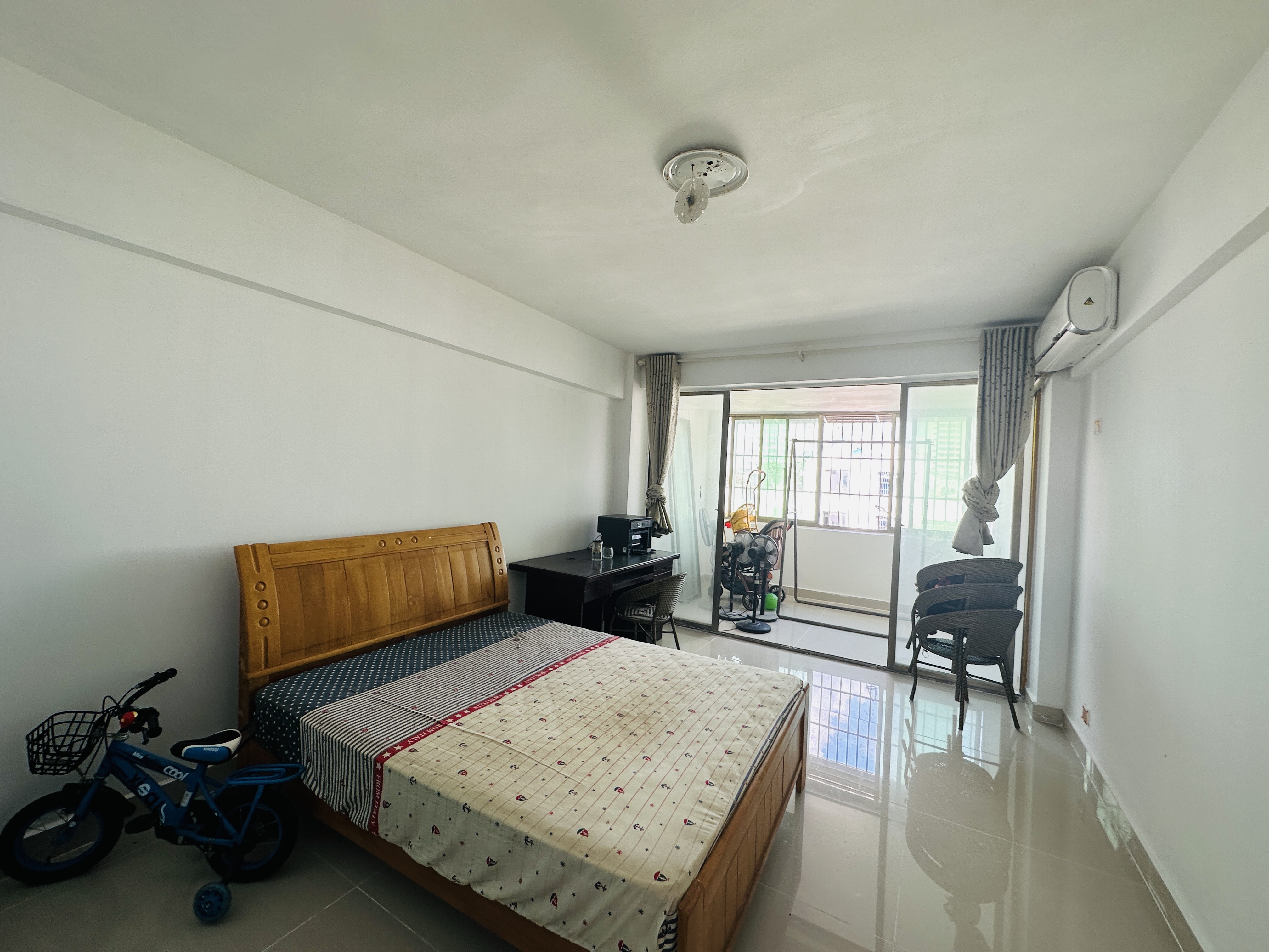 椰林小区(美兰区龙舌路) 3室2厅2卫 138.0万 椰林小区(美兰区龙舌路) 3室2厅2卫 138.0万卧室