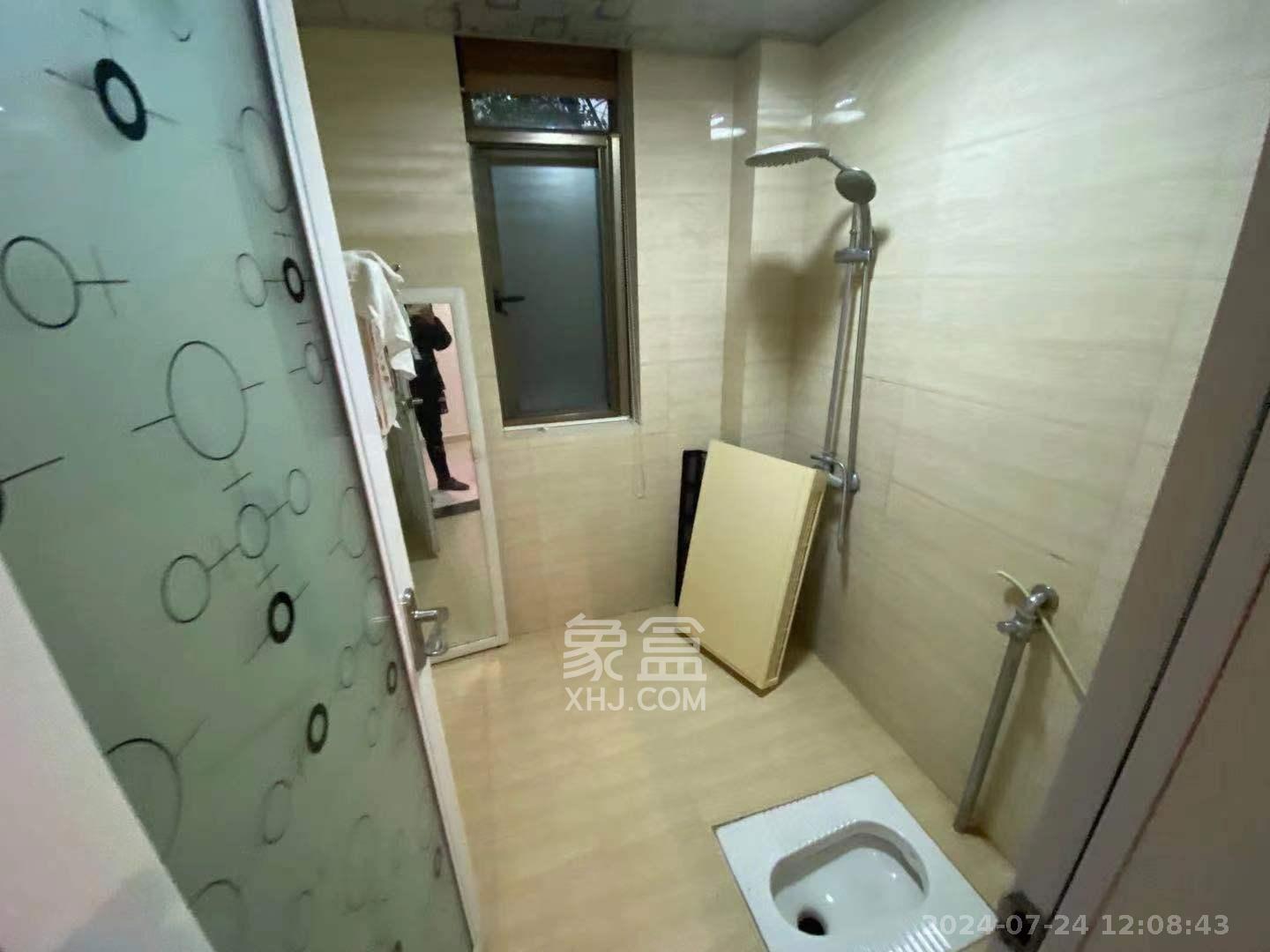 卓越蔚蓝海岸二期  3室2厅1卫   3500.00元/月室内图