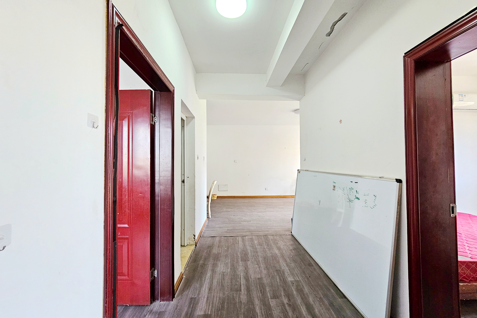 江河东澜湾 3室2厅1卫 99.0万 江河东澜湾 3室2厅1卫 99.0万其他