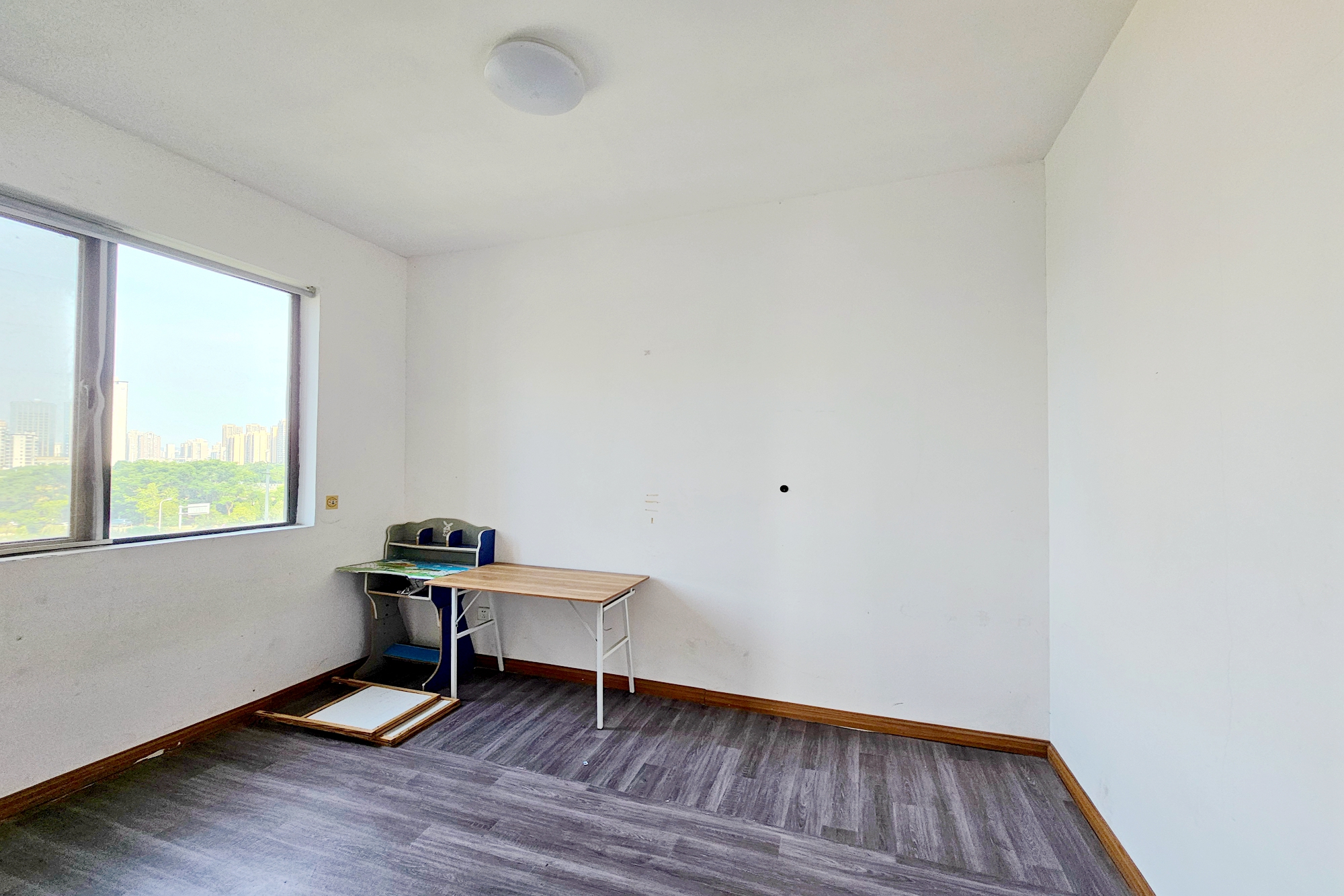 江河东澜湾 3室2厅1卫 99.0万 江河东澜湾 3室2厅1卫 99.0万卧室