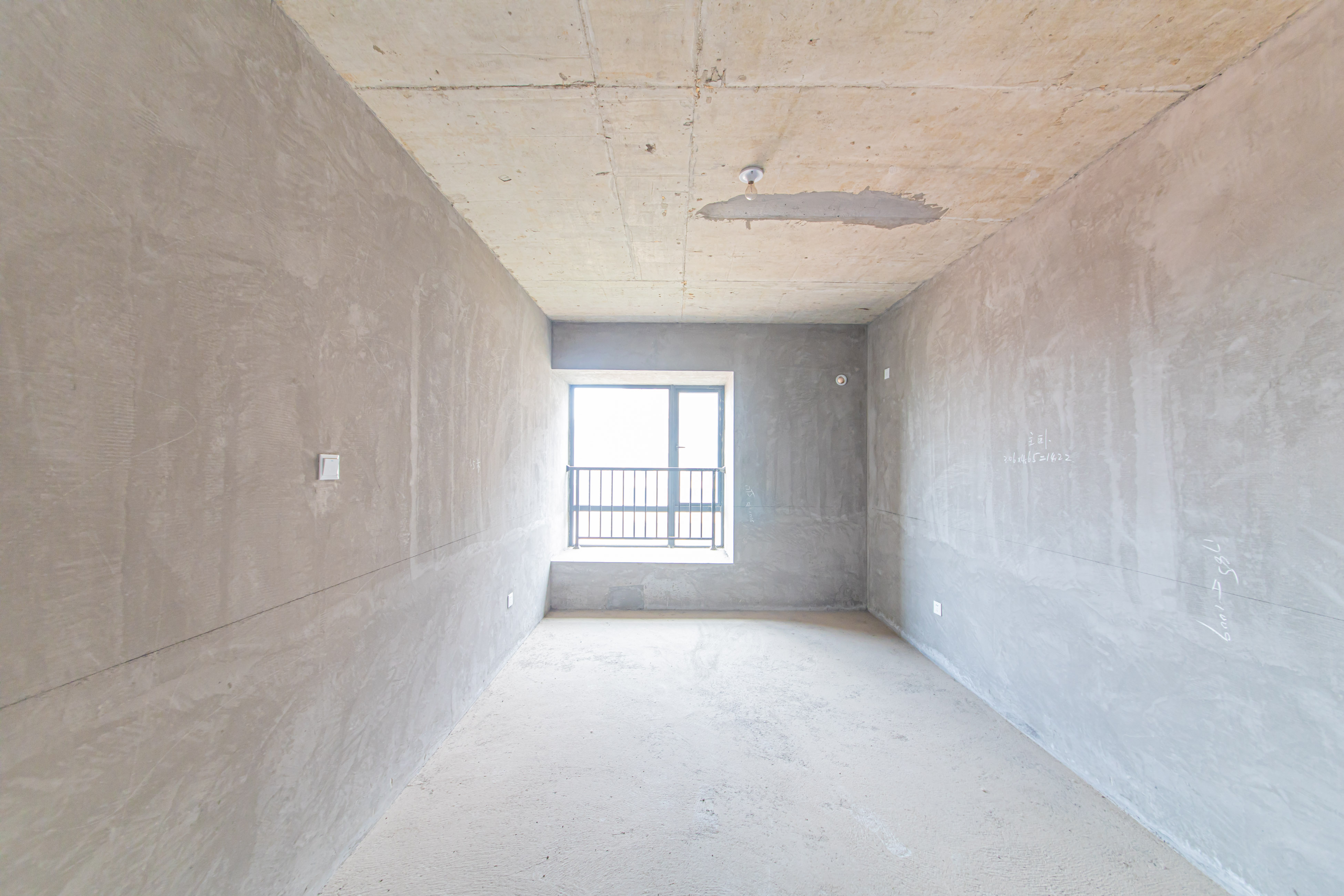 中建芙蓉嘉苑  3室2厅2卫   96.00万卧室