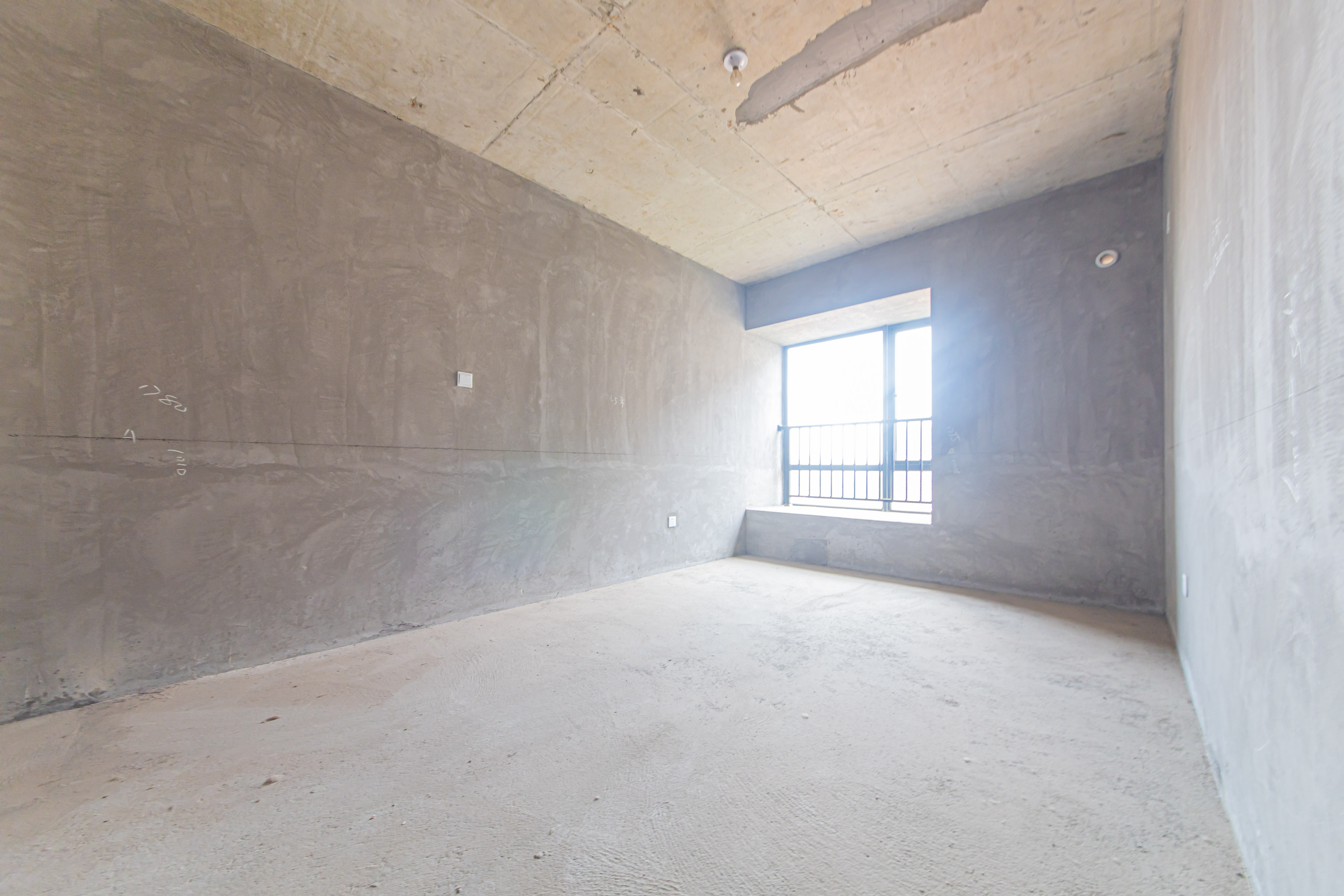 中建芙蓉嘉苑  3室2厅2卫   96.00万卧室