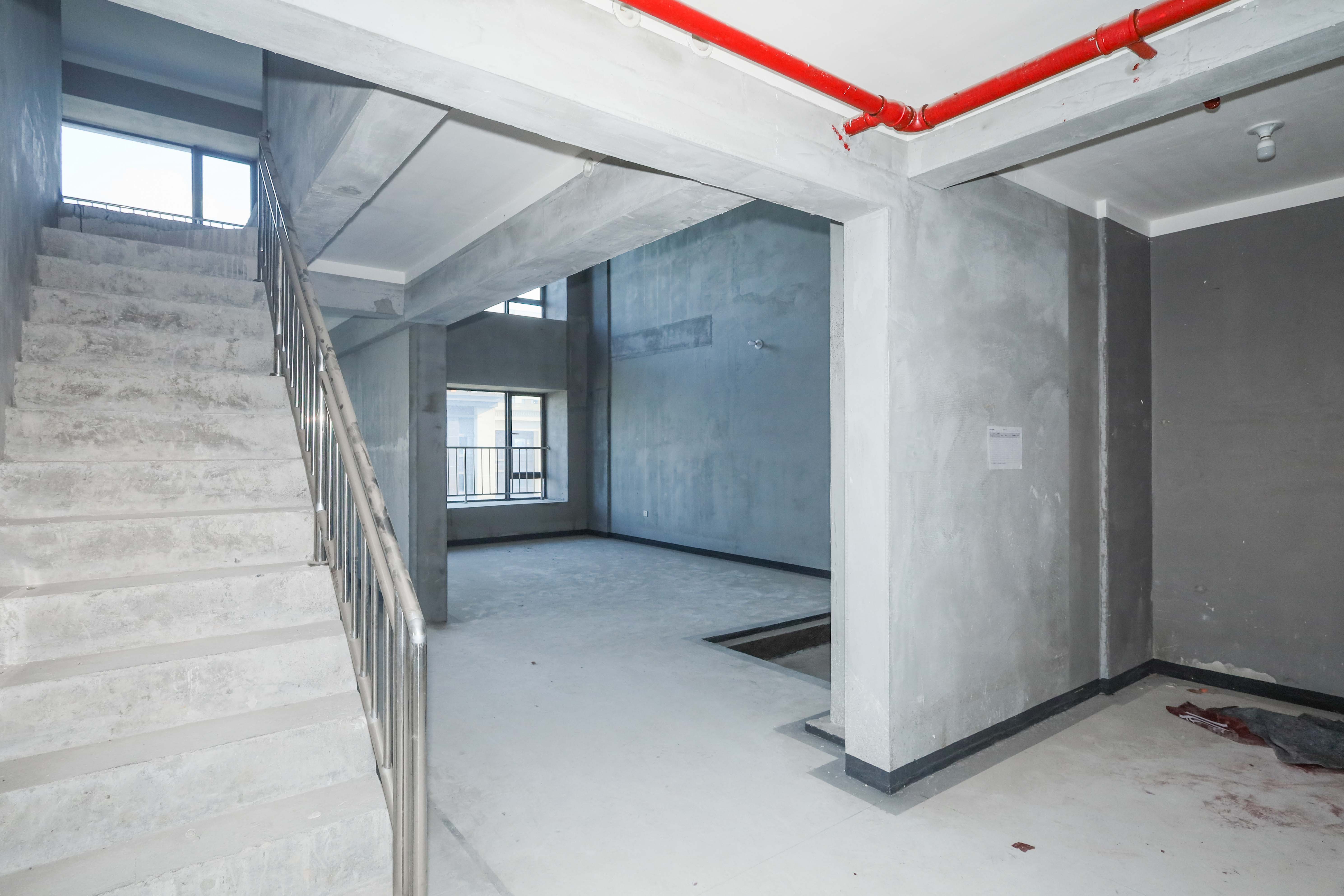 建发央著  5室2厅3卫   430.00万其他