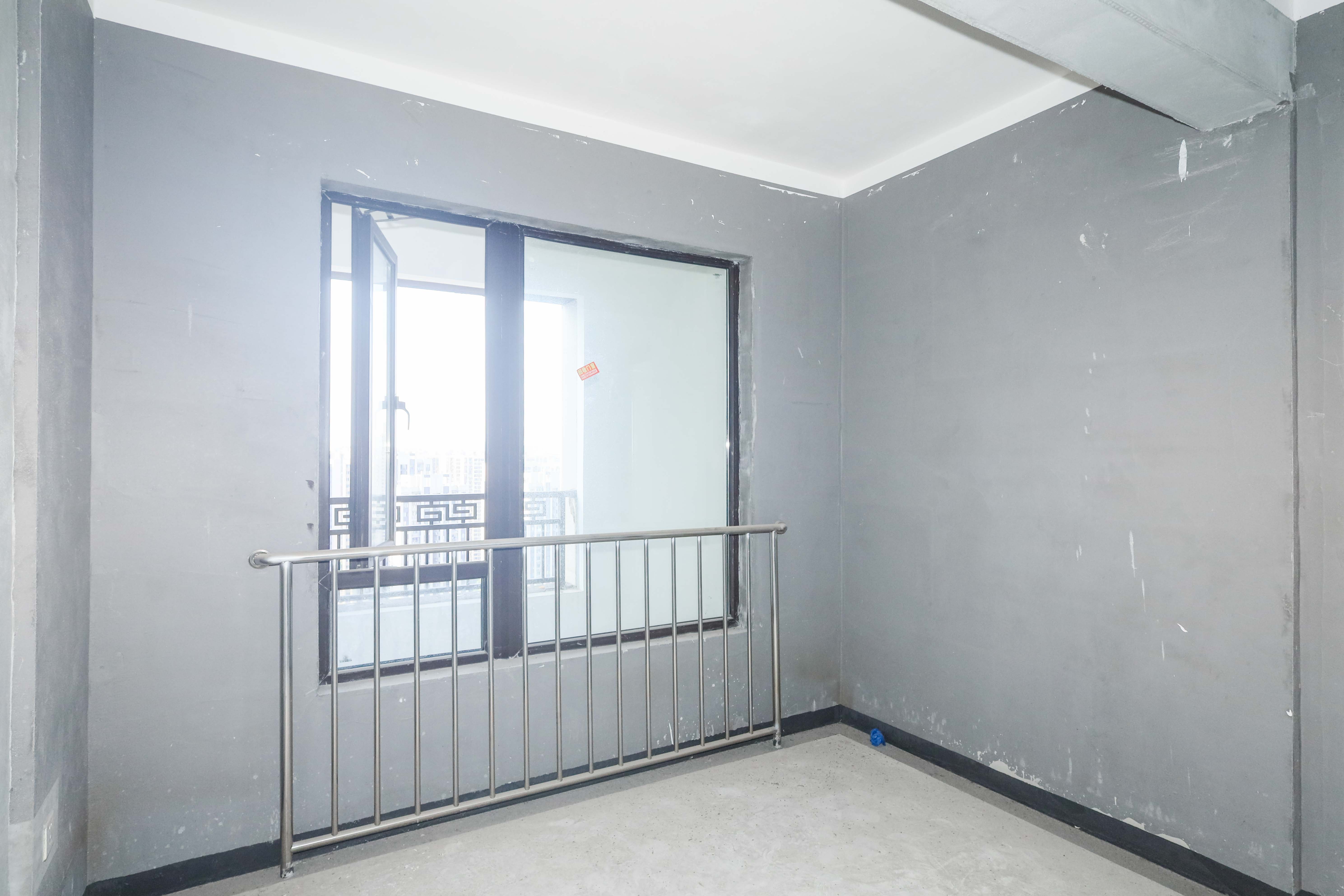建发央著  5室2厅3卫   430.00万卧室