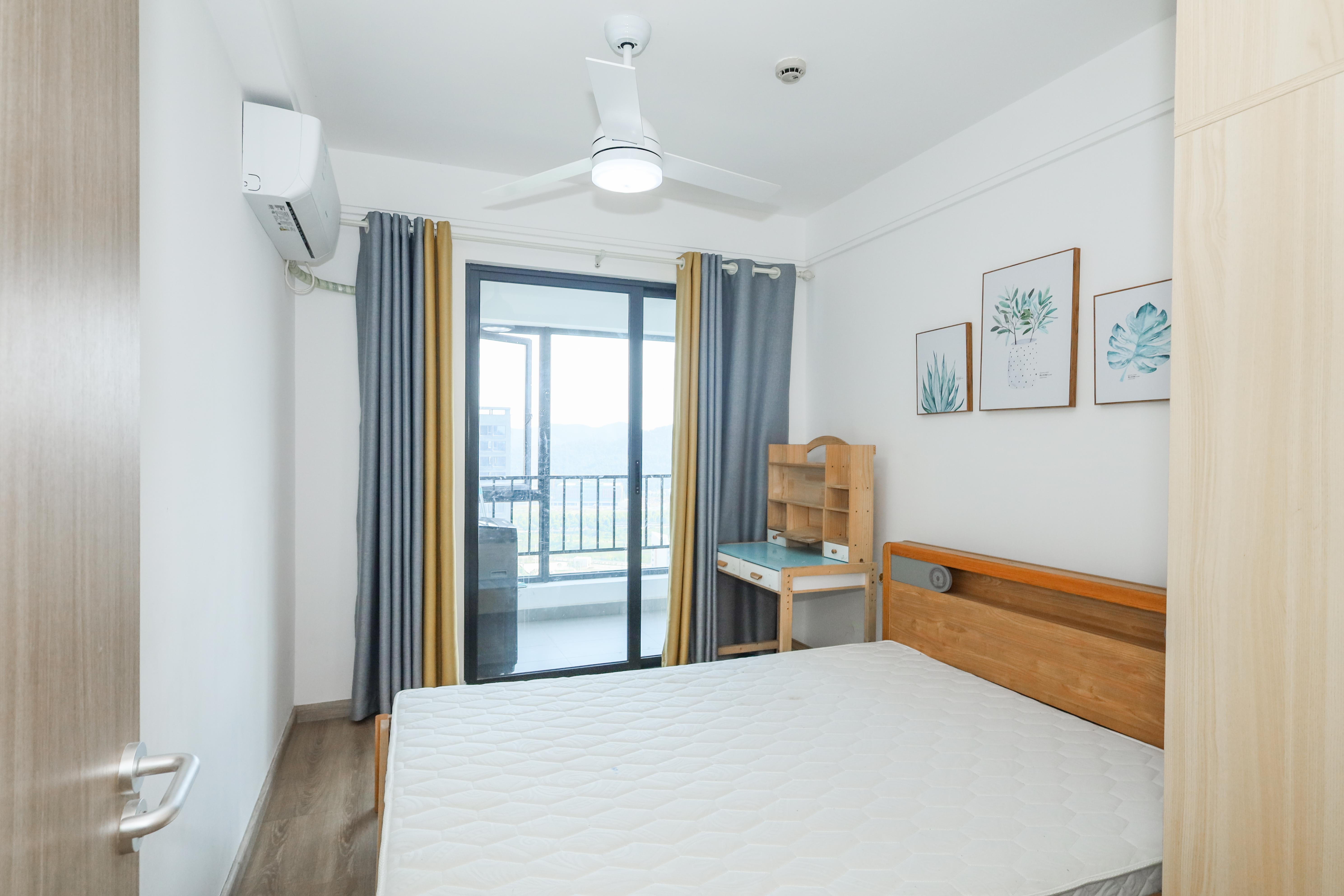 南山梅溪一方  3室2厅2卫    128.0万 南山梅溪一方  3室2厅2卫    128.0万卧室