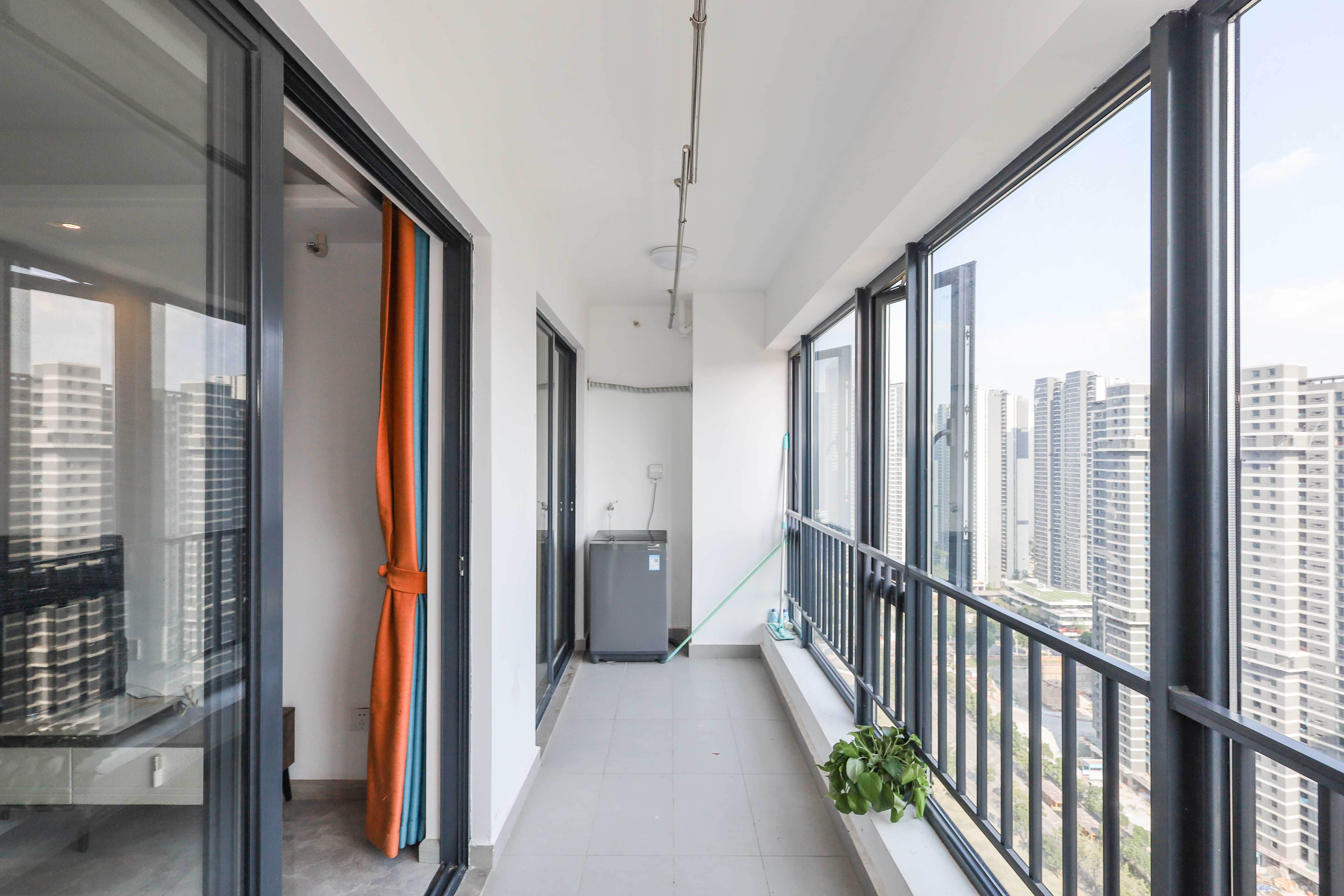 南山梅溪一方  3室2厅2卫    128.0万 南山梅溪一方  3室2厅2卫    128.0万阳台