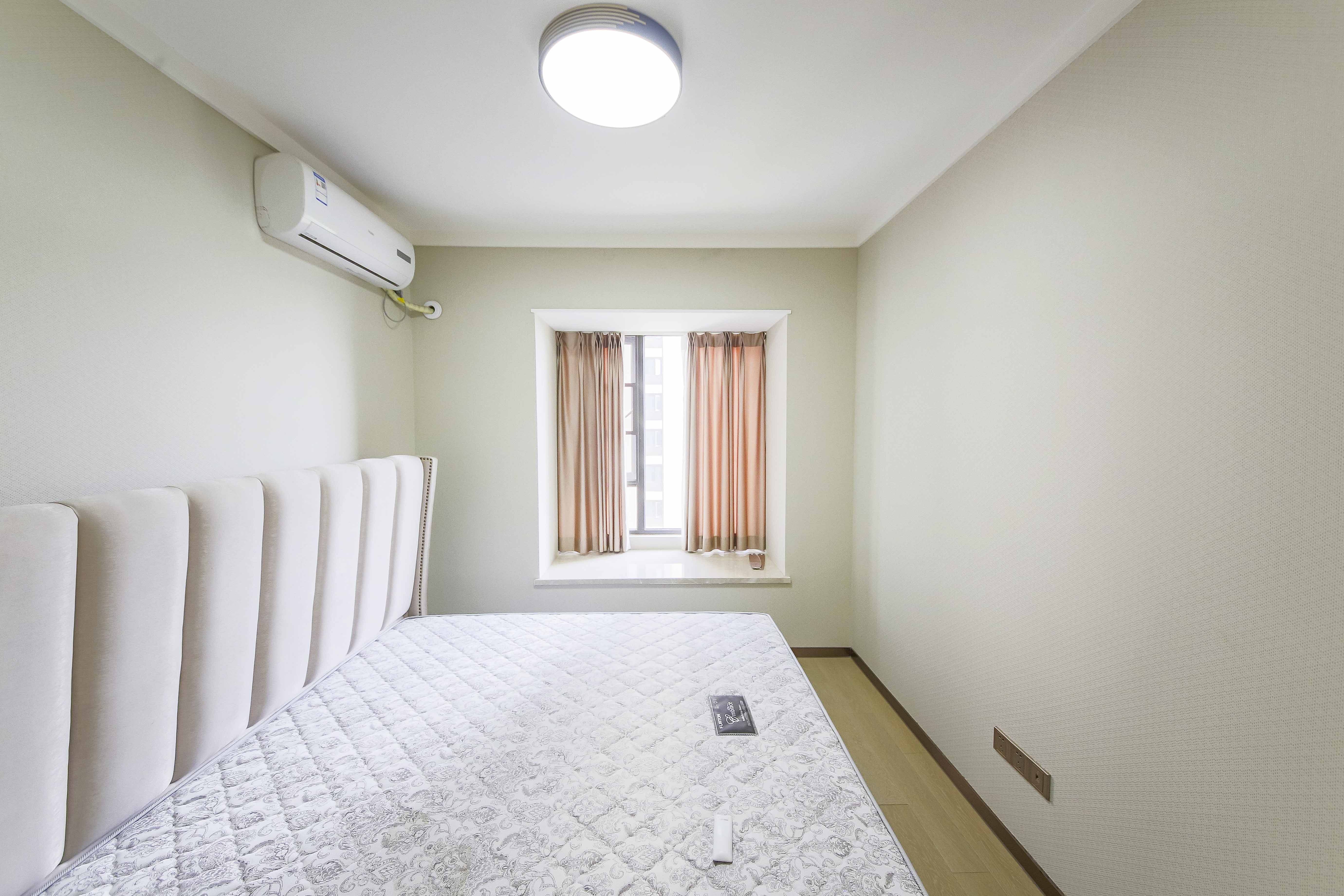 旭辉华宇南宸府  3室2厅2卫    162.0万 旭辉华宇南宸府  3室2厅2卫    162.0万卧室