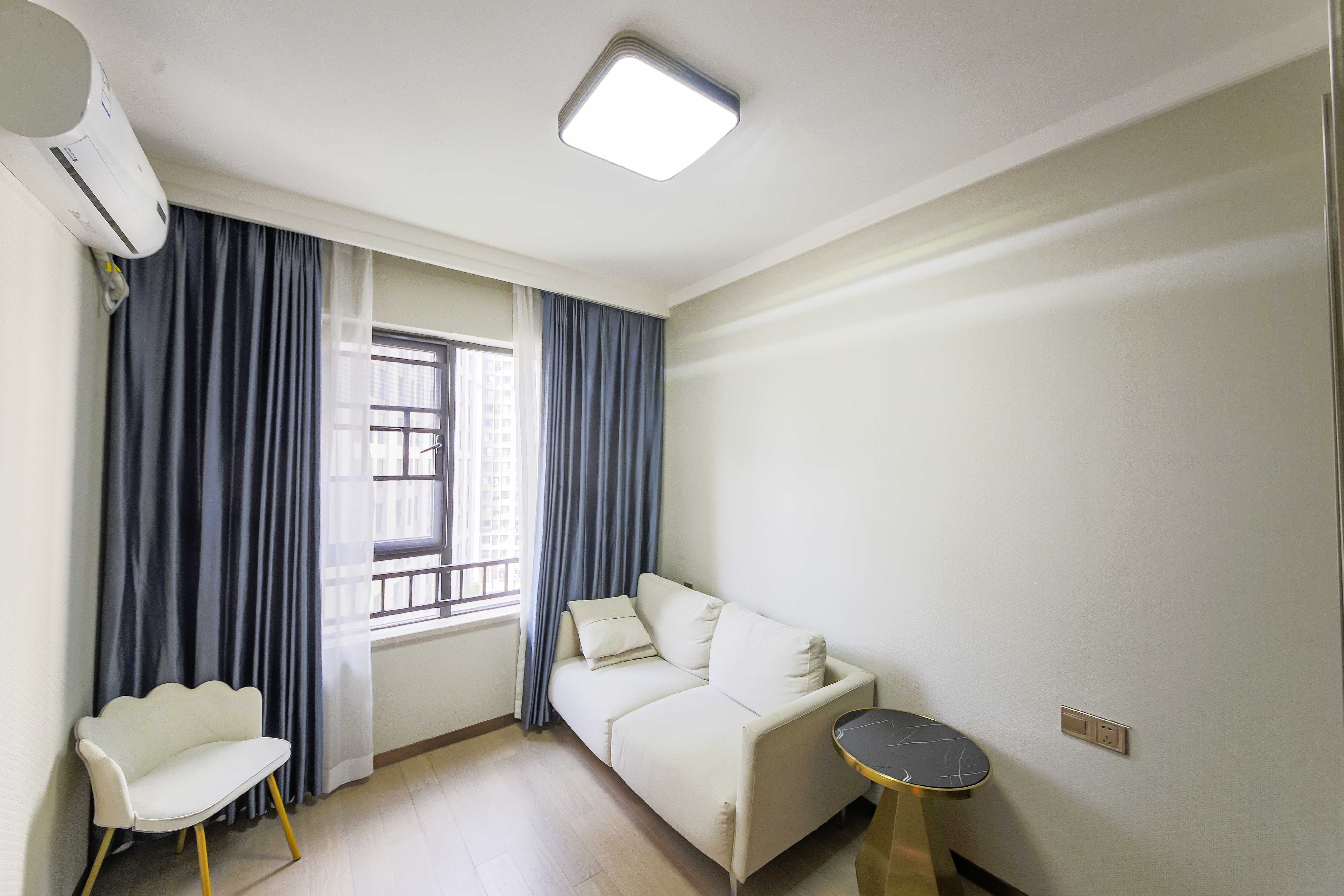 旭辉华宇南宸府  3室2厅2卫    162.0万 旭辉华宇南宸府  3室2厅2卫    162.0万卧室