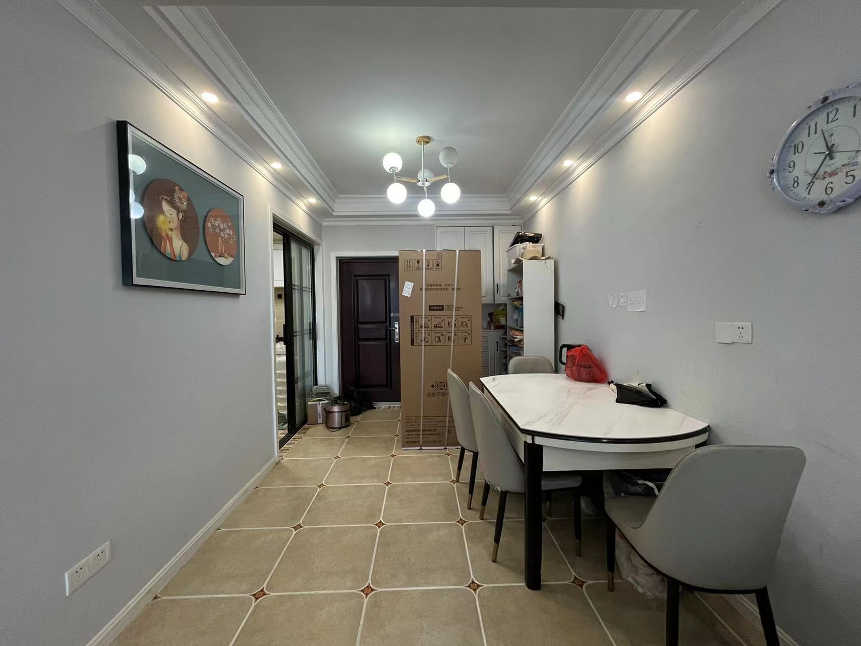 春藤小镇 3室2厅2卫 72.8万 春藤小镇 3室2厅2卫 72.8万客厅