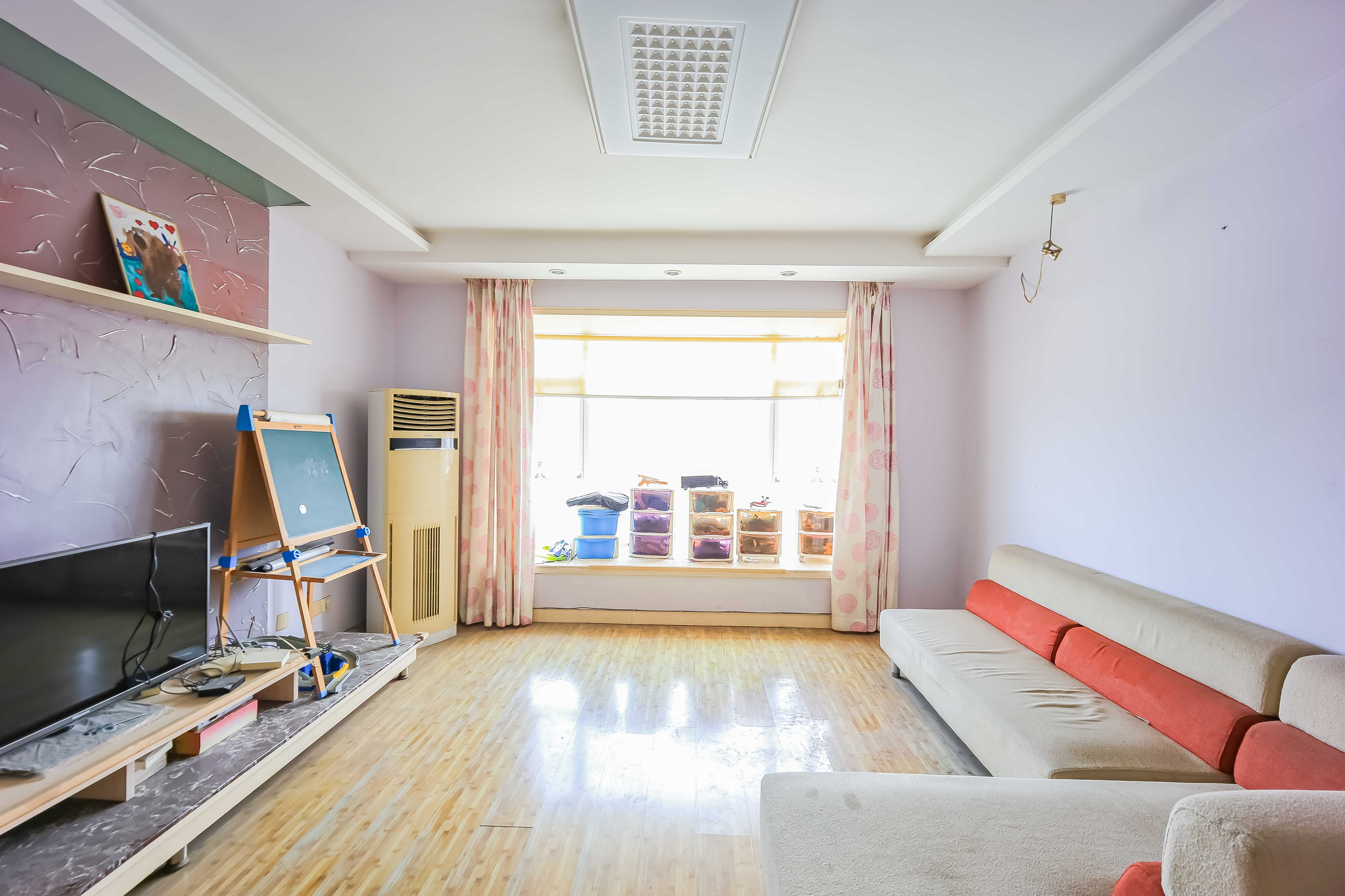 智邦家园  3室2厅2卫   108.00万客厅
