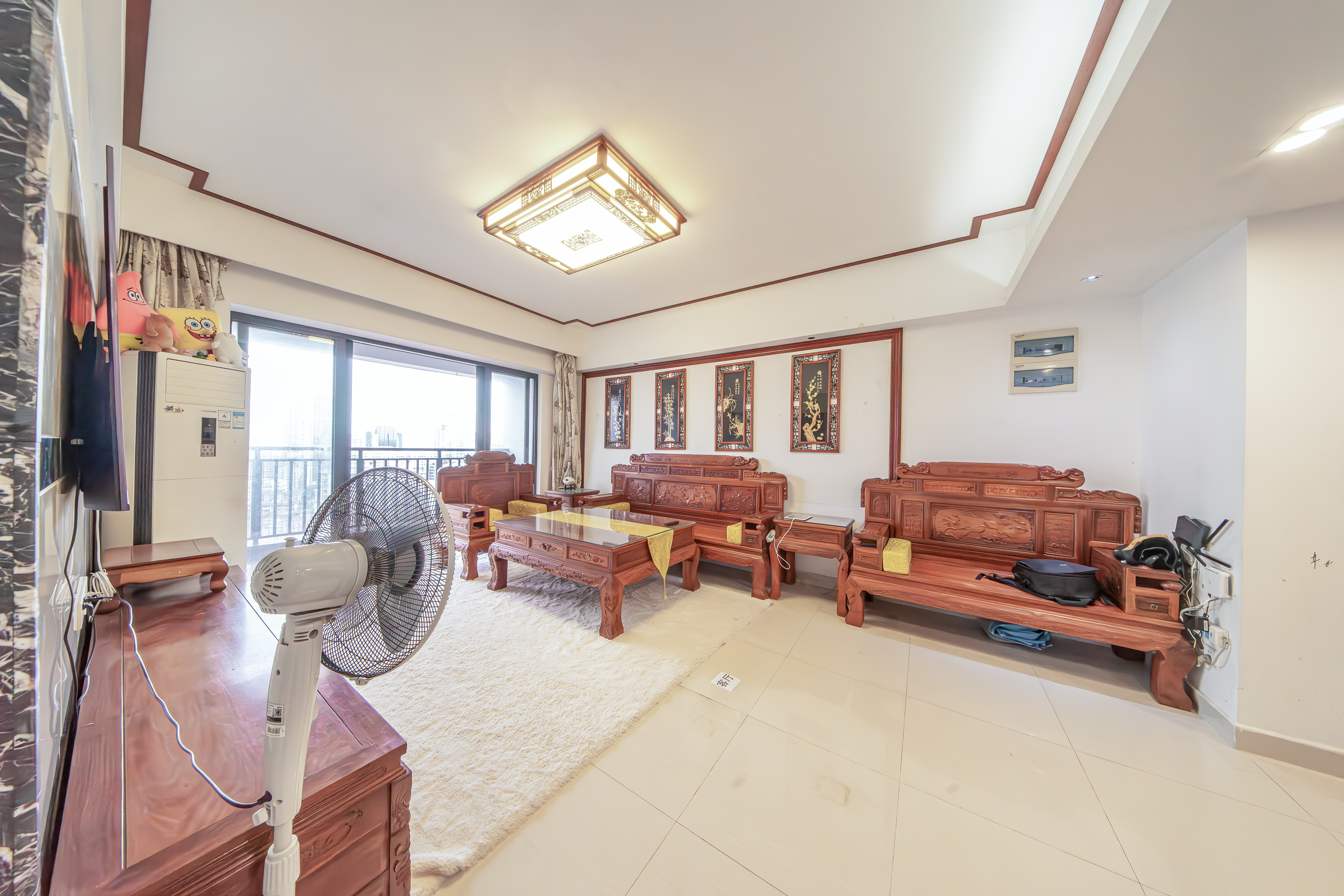 富苑小区  3室2厅1卫    79.0万 富苑小区  3室2厅1卫    79.0万客厅