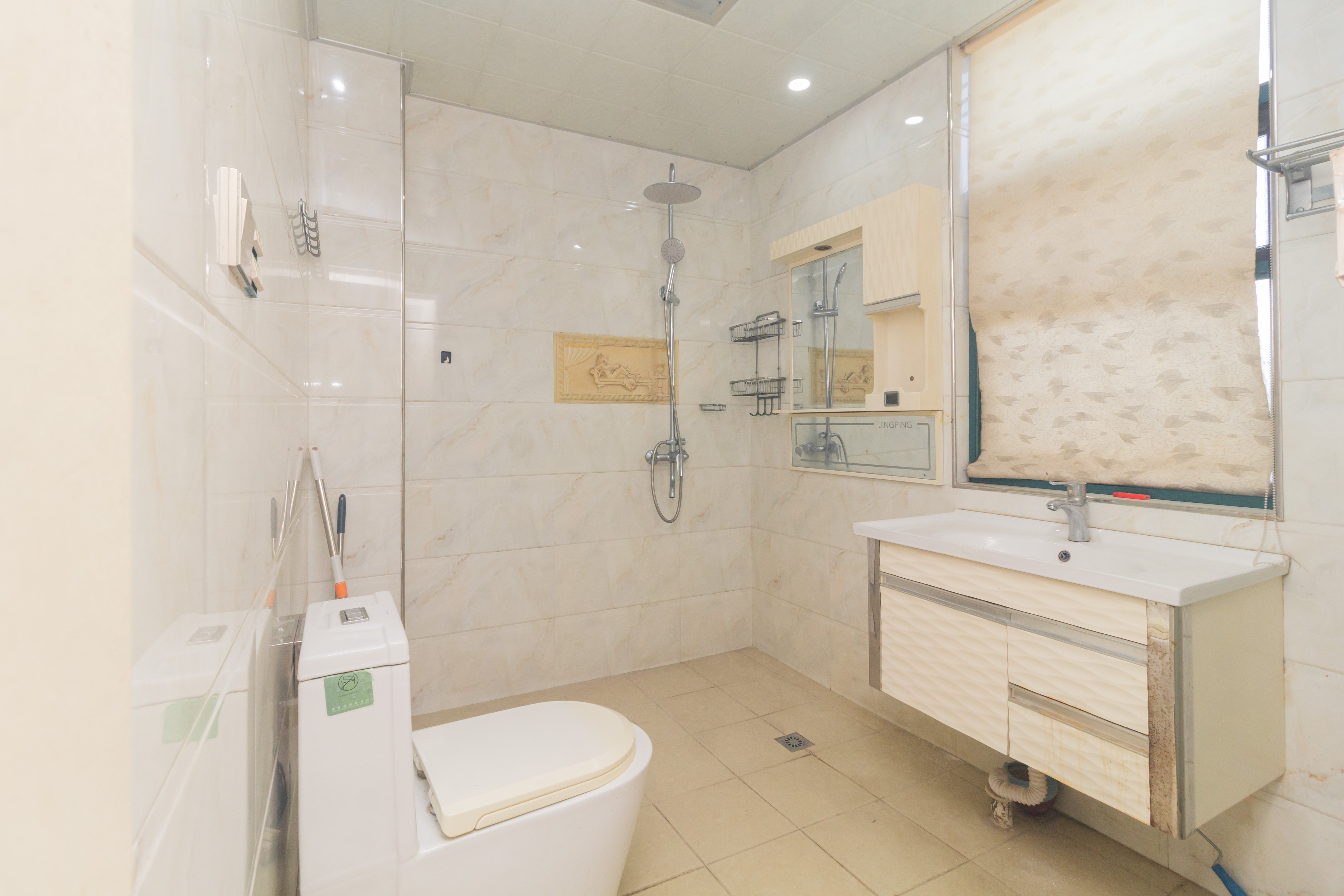 东业早安星城 3室2厅2卫 95.0万 东业早安星城 3室2厅2卫 95.0万卫生间