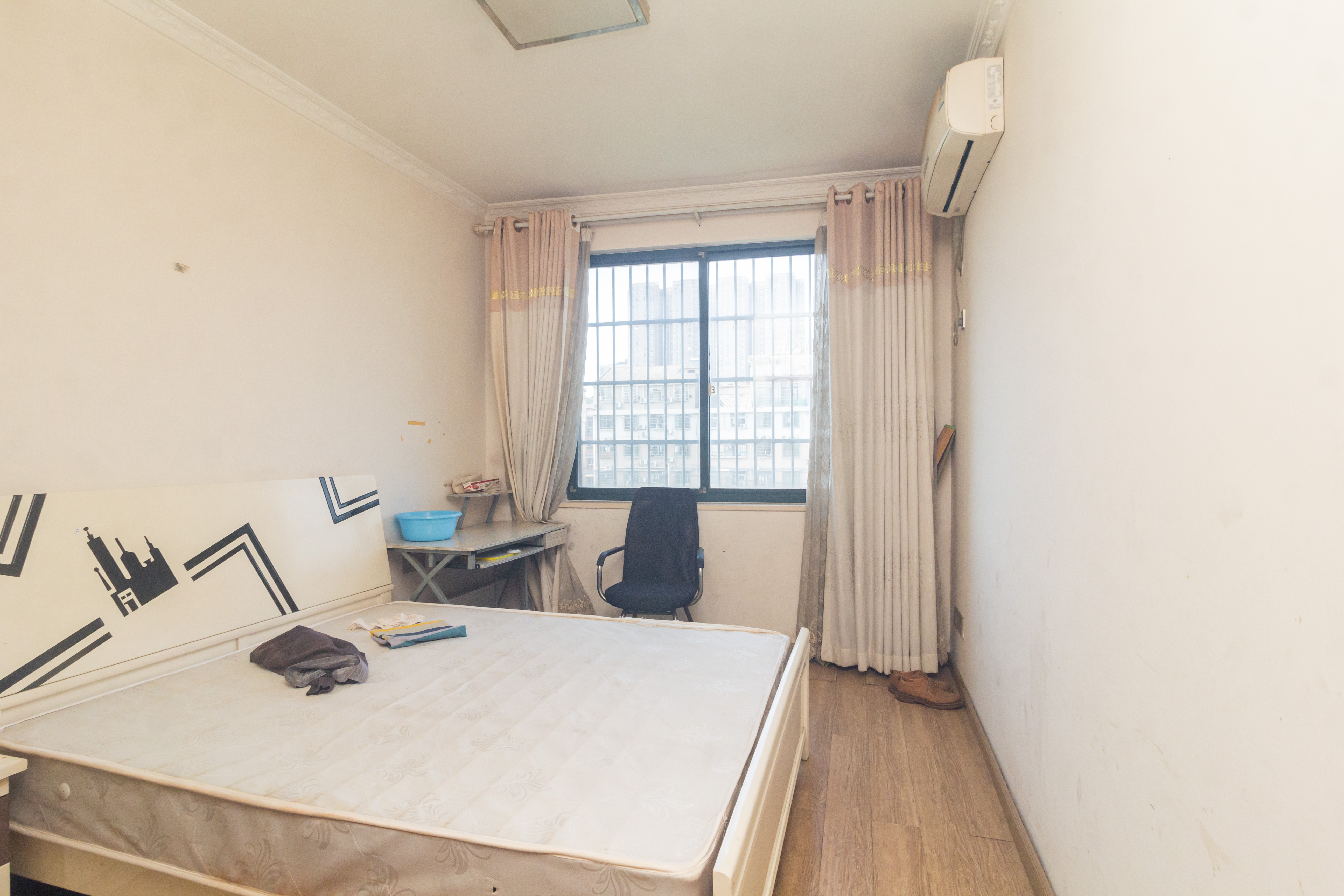 东业早安星城 3室2厅2卫 95.0万 东业早安星城 3室2厅2卫 95.0万卧室