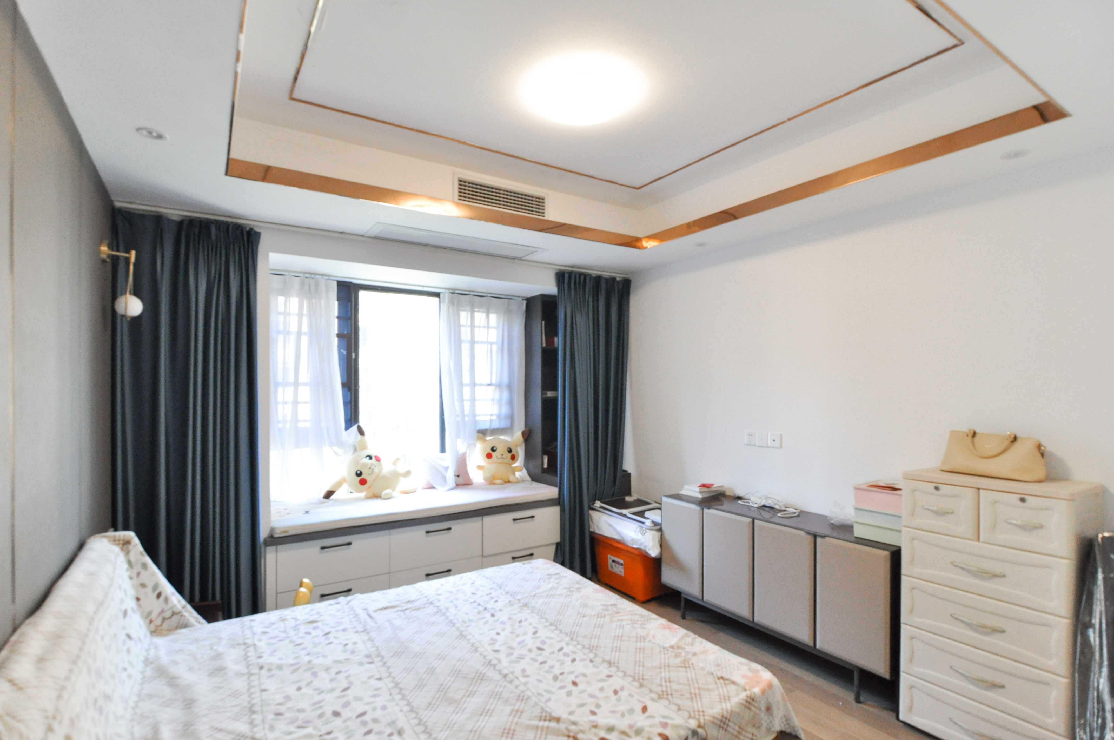 梅溪正荣府  4室2厅2卫   195.00万其他