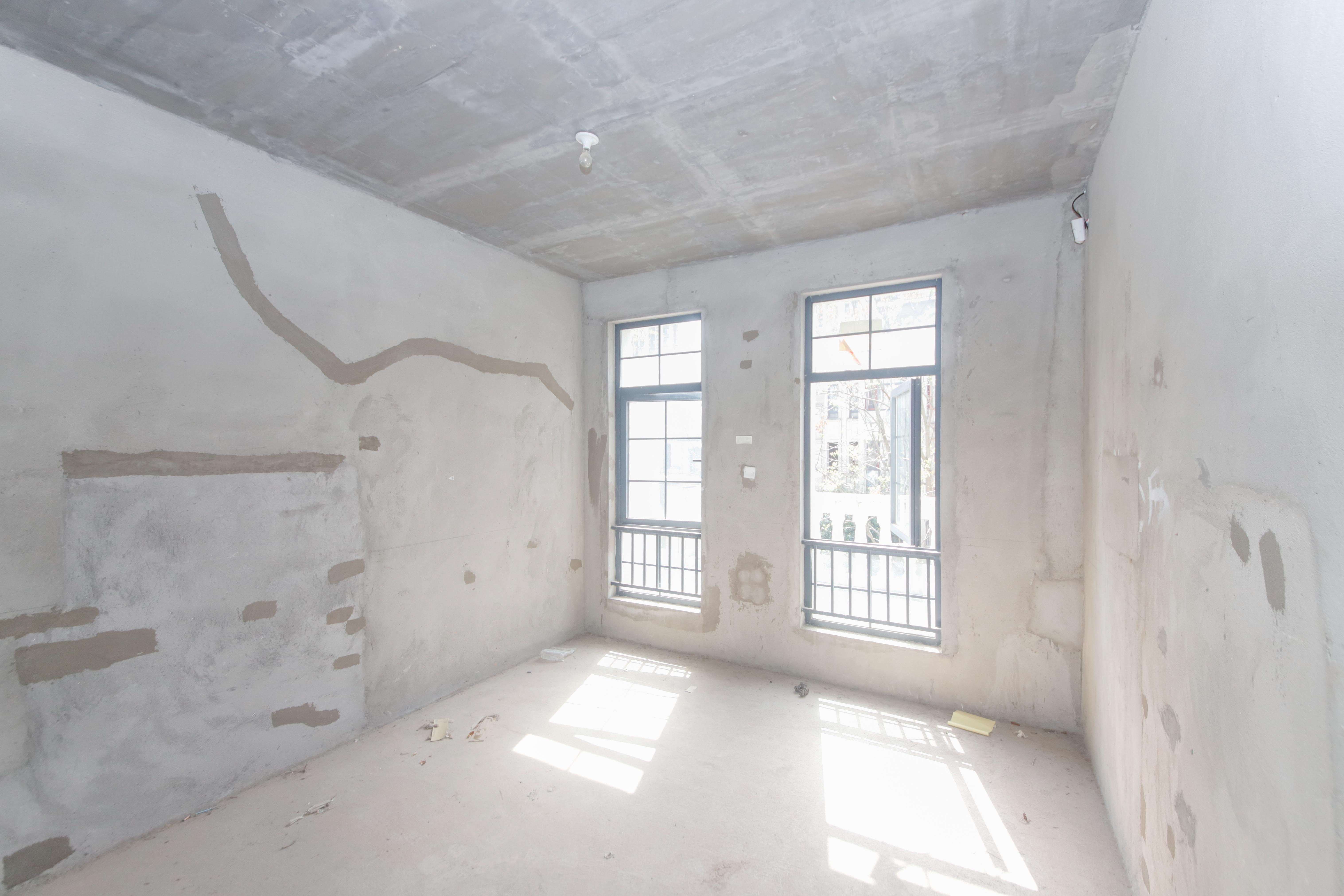 中海梅溪湖壹号  8室3厅4卫    2300.0万 中海梅溪湖壹号  8室3厅4卫    2300.0万其他