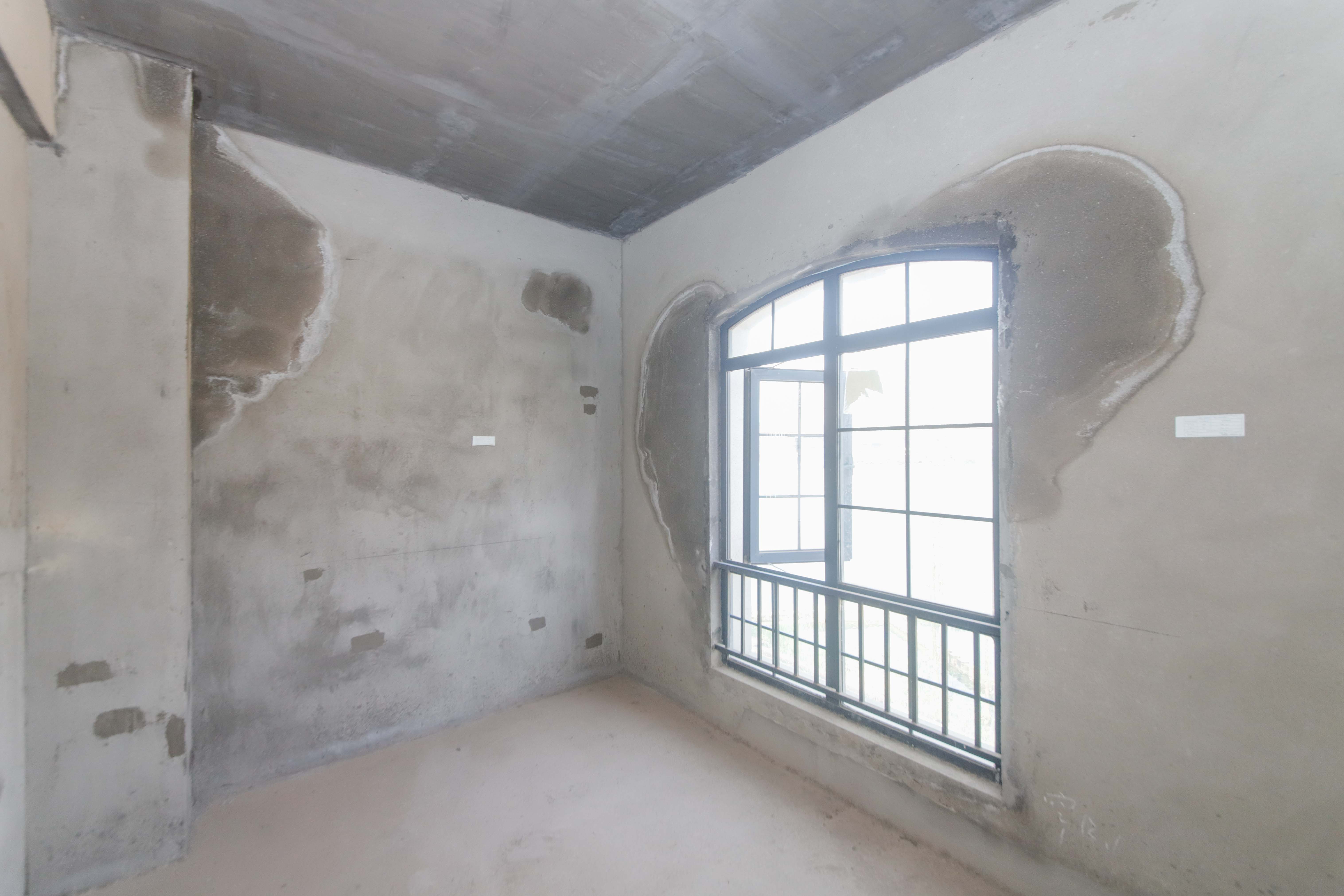 中海梅溪湖壹号  8室3厅4卫    2300.0万 中海梅溪湖壹号  8室3厅4卫    2300.0万其他