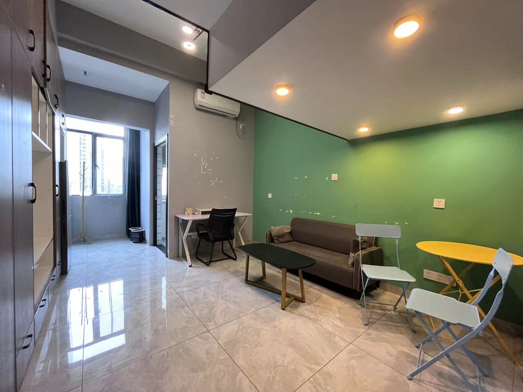 白金汉宫 1室0厅0卫 31.8万 白金汉宫 1室0厅0卫 31.8万室内图