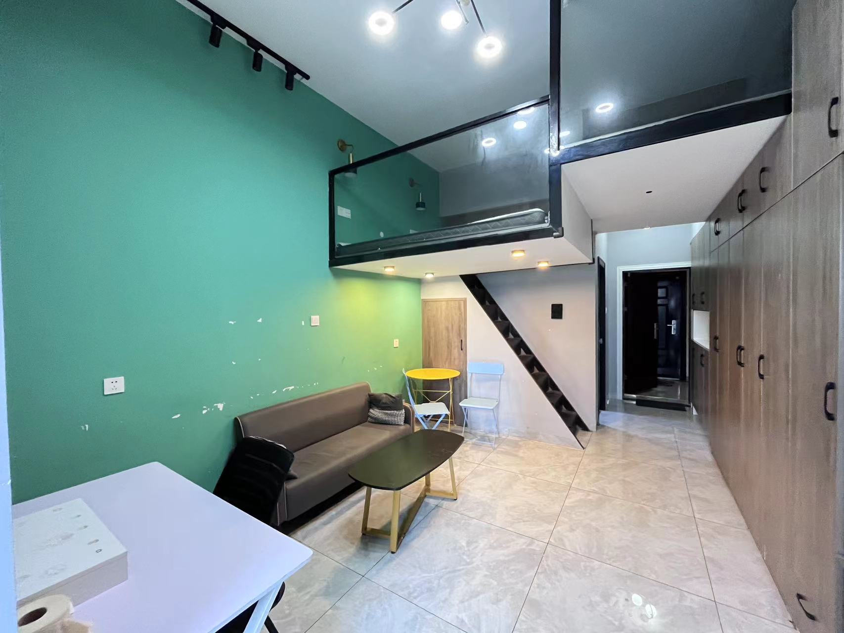 白金汉宫 1室0厅0卫 31.8万 白金汉宫 1室0厅0卫 31.8万室内图