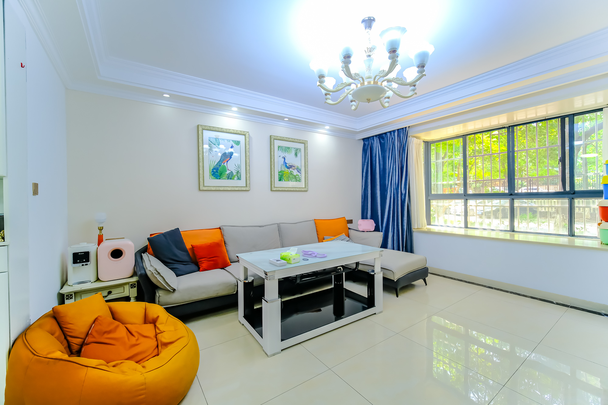 世景华庭 3室2厅2卫 82.8万 世景华庭 3室2厅2卫 82.8万客厅