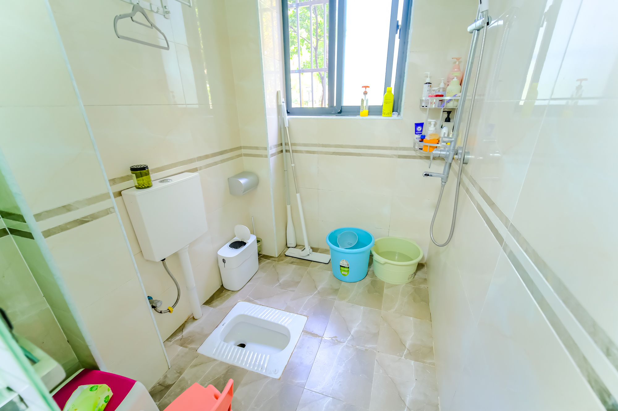 世景华庭 3室2厅2卫 82.8万 世景华庭 3室2厅2卫 82.8万卫生间