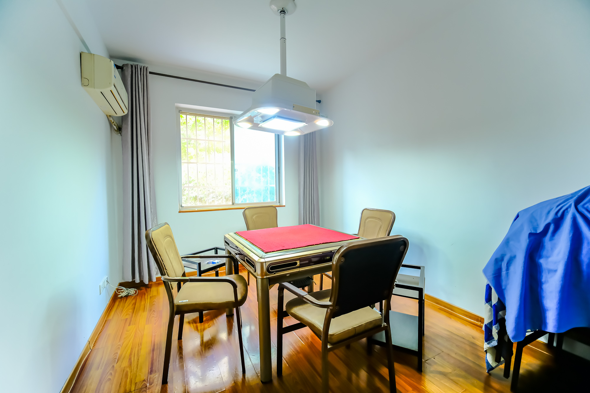 红树湾 3室2厅2卫 79.8万 红树湾 3室2厅2卫 79.8万卧室