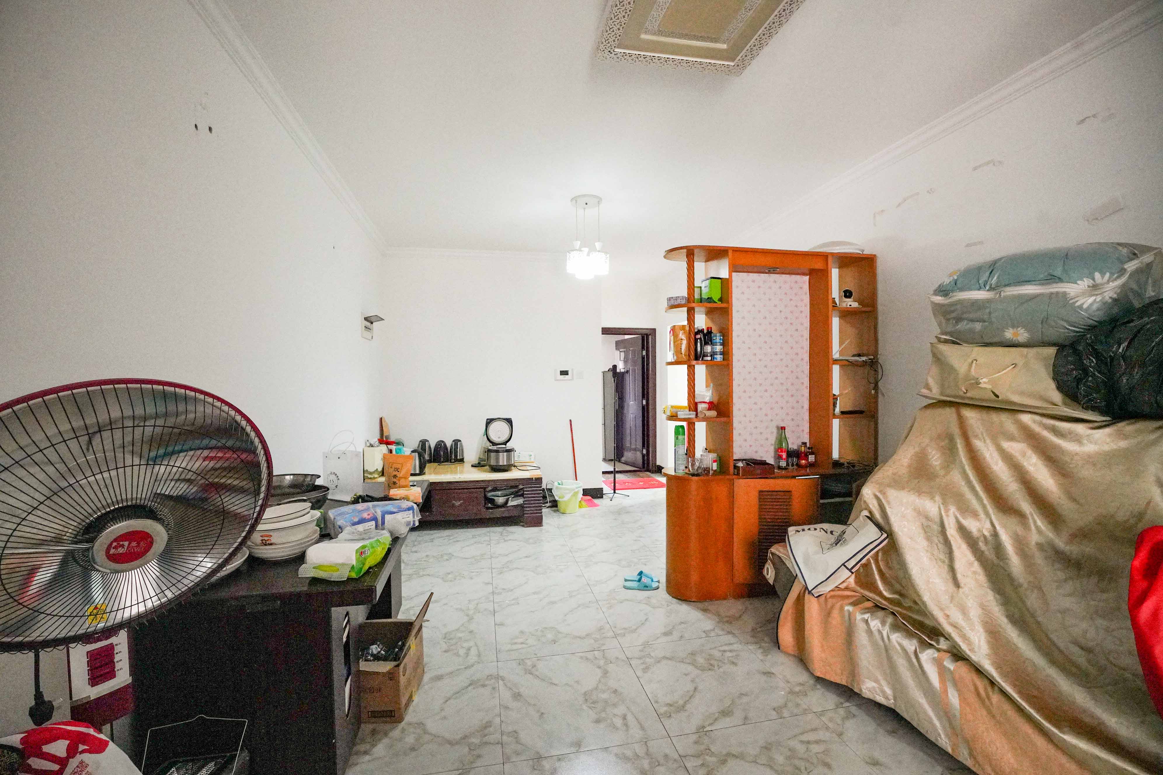 佛奥康桥水岸 2室2厅1卫 25.0万 佛奥康桥水岸 2室2厅1卫 25.0万客厅