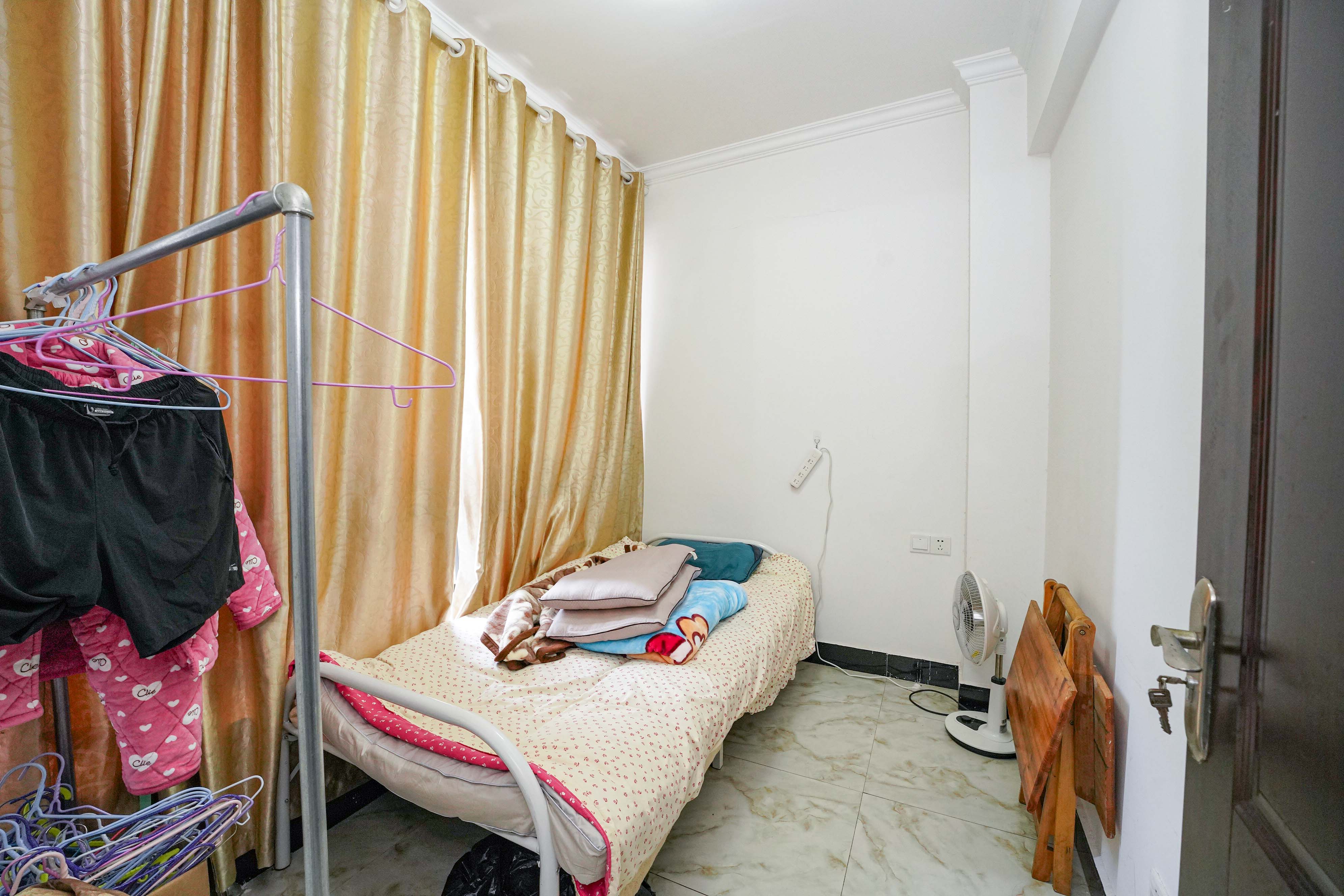 佛奥康桥水岸 2室2厅1卫 25.0万 佛奥康桥水岸 2室2厅1卫 25.0万卧室