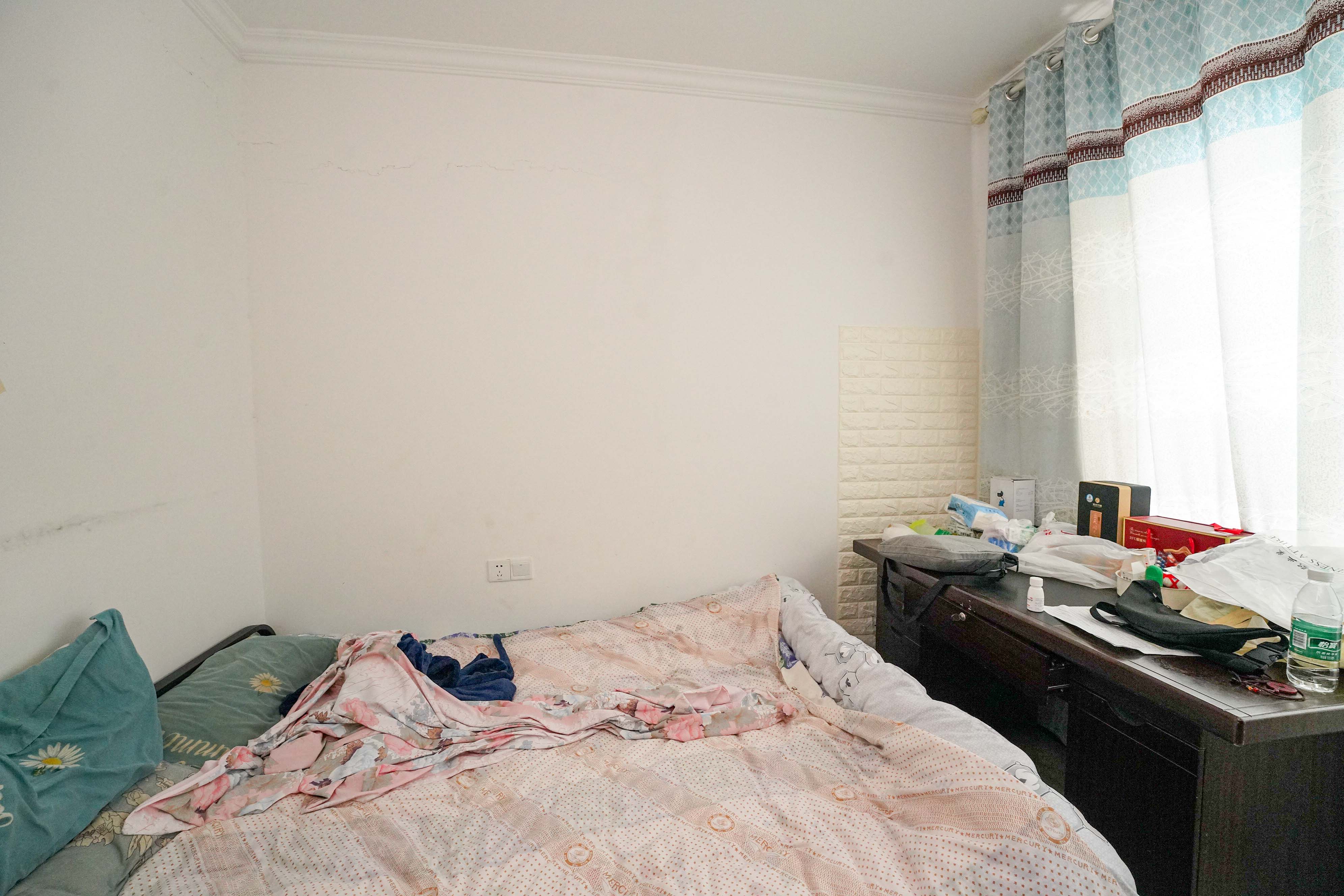 佛奥康桥水岸 2室2厅1卫 25.0万 佛奥康桥水岸 2室2厅1卫 25.0万卧室