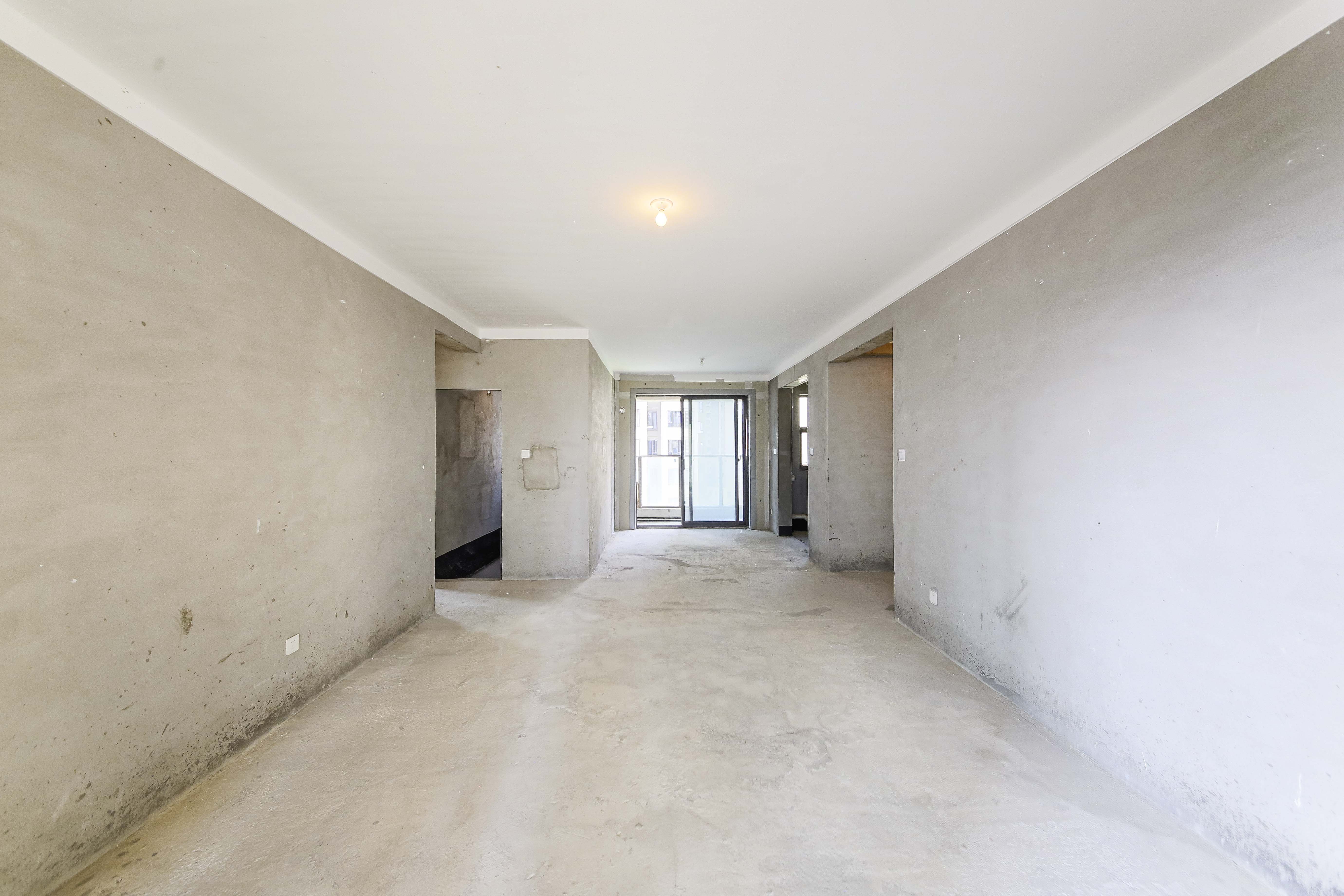 天城国际广场  4室2厅2卫    175.0万 天城国际广场  4室2厅2卫    175.0万客厅