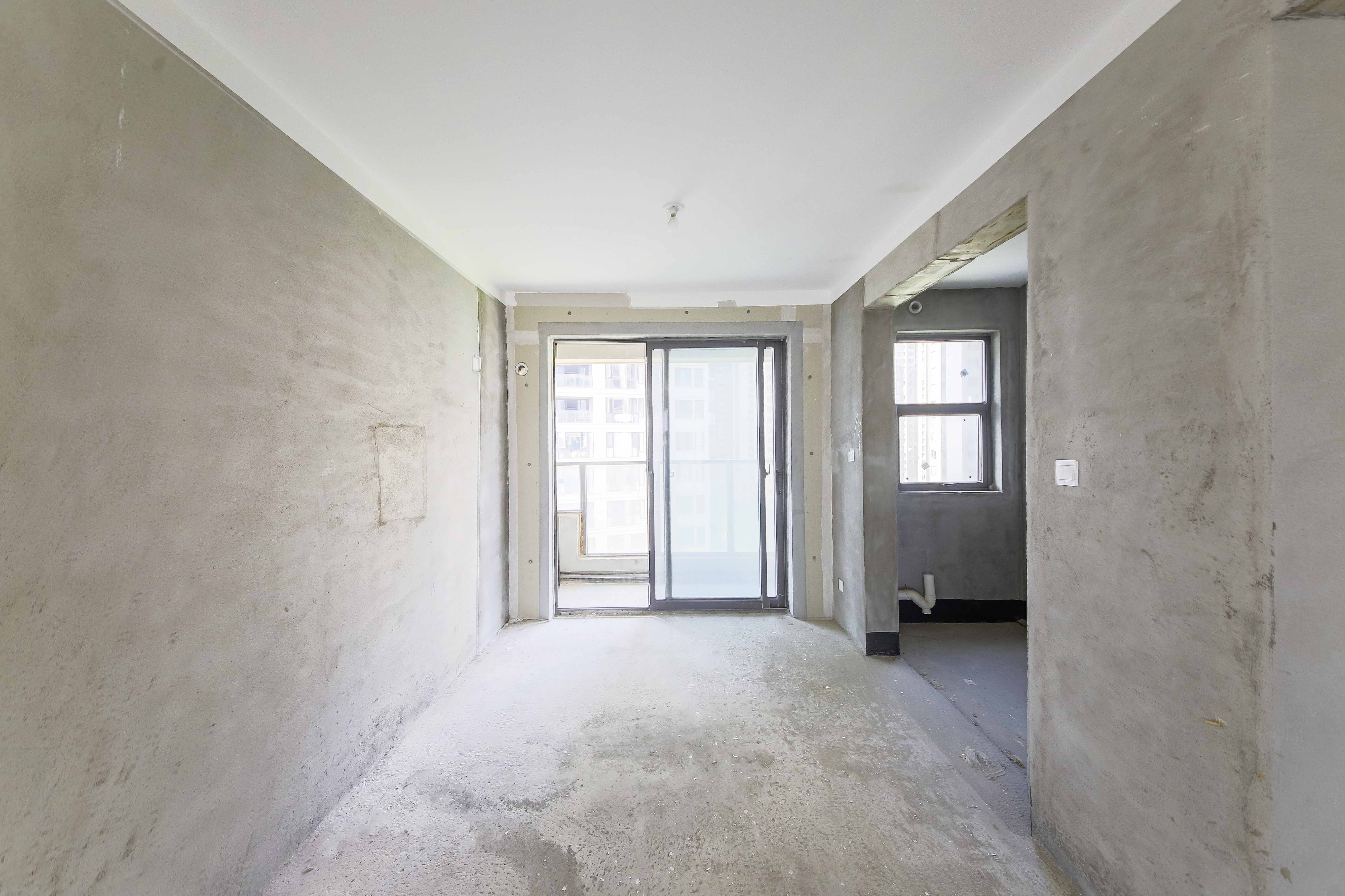 天城国际广场  4室2厅2卫    175.0万 天城国际广场  4室2厅2卫    175.0万客厅