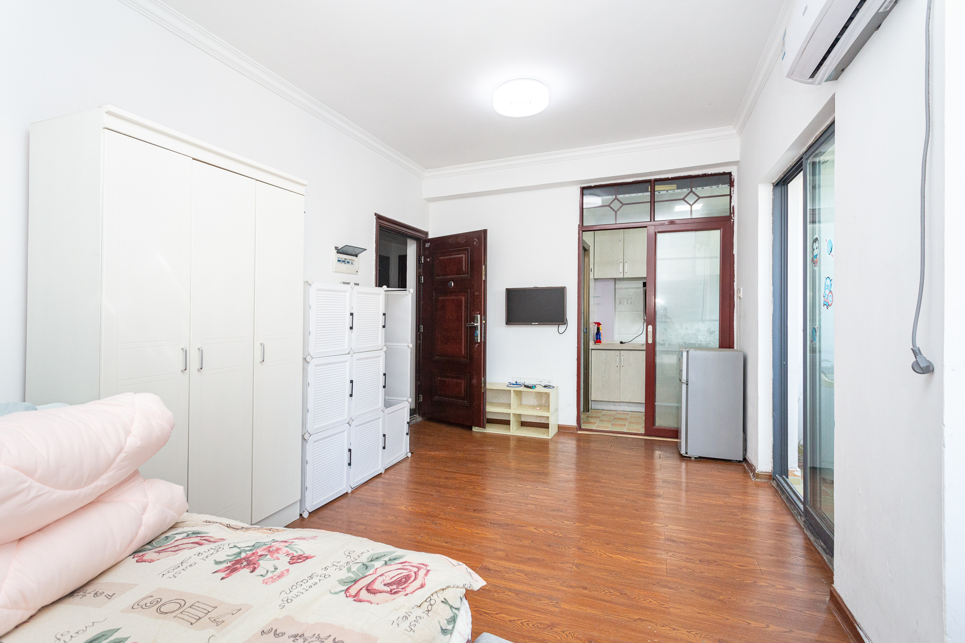 Cross尚公馆  1室1厅1卫    32.0万 Cross尚公馆  1室1厅1卫    32.0万